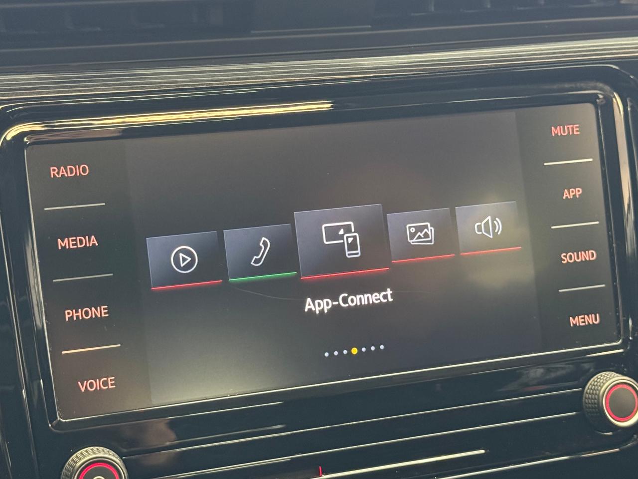 2021 Volkswagen Passat Highline+Adaptive Cruise+LKA+CLEAN CARFAX - Photo #34
