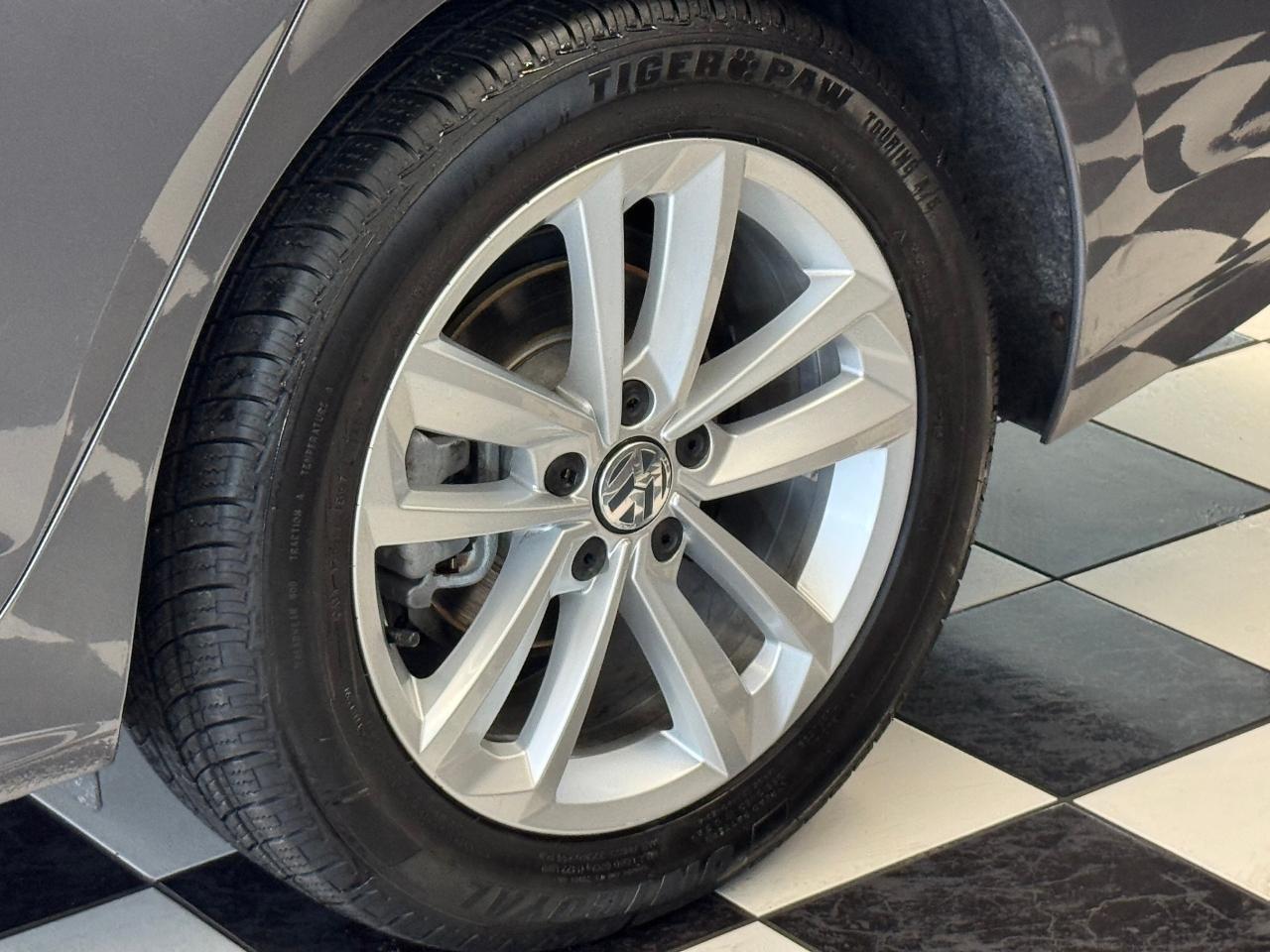 2021 Volkswagen Passat Highline+Adaptive Cruise+LKA+CLEAN CARFAX - Photo #55