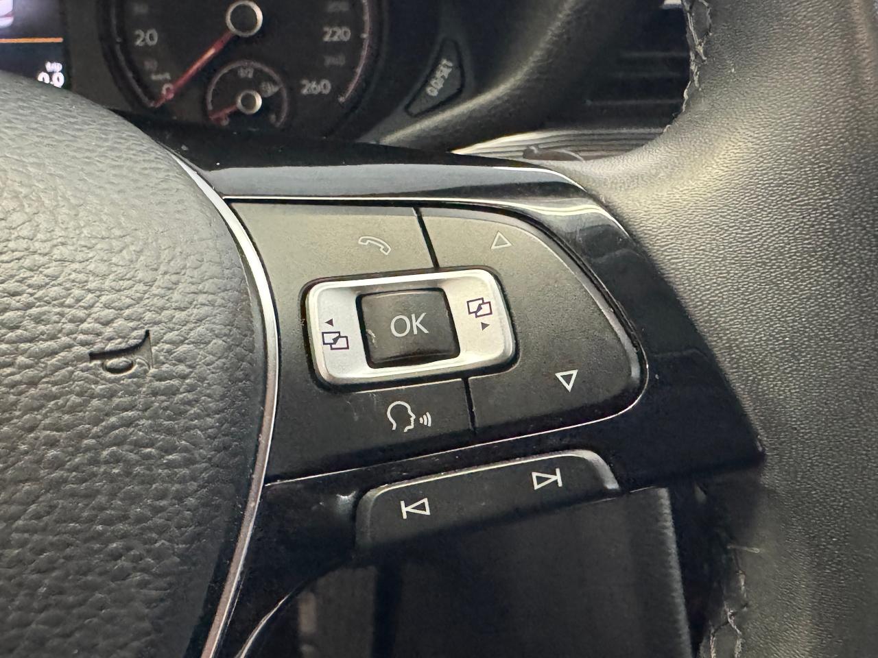 2021 Volkswagen Passat Highline+Adaptive Cruise+LKA+CLEAN CARFAX - Photo #45
