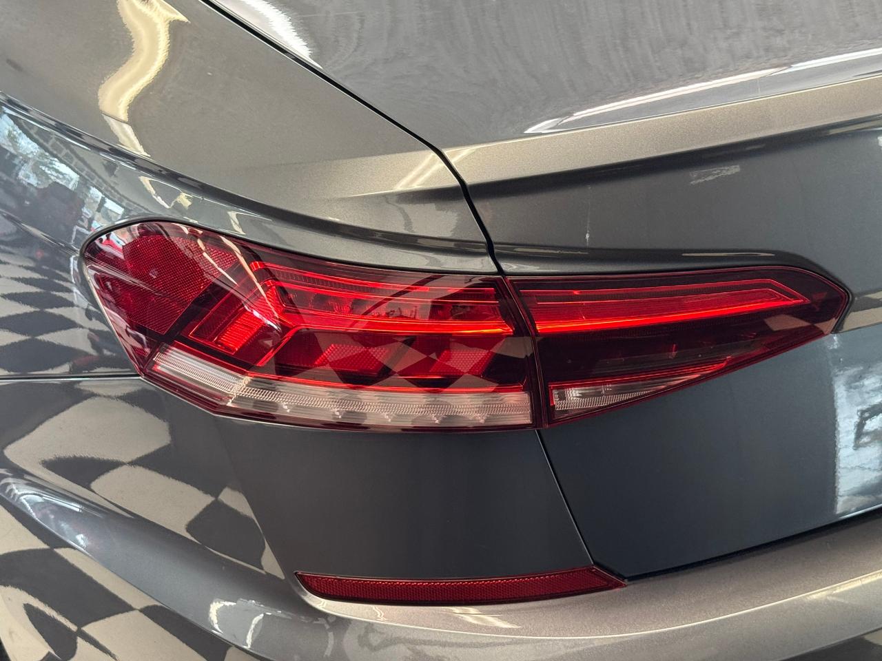 2021 Volkswagen Passat Highline+Adaptive Cruise+LKA+CLEAN CARFAX - Photo #61