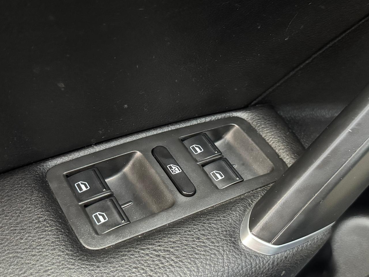 2021 Volkswagen Passat Highline+Adaptive Cruise+LKA+CLEAN CARFAX - Photo #50