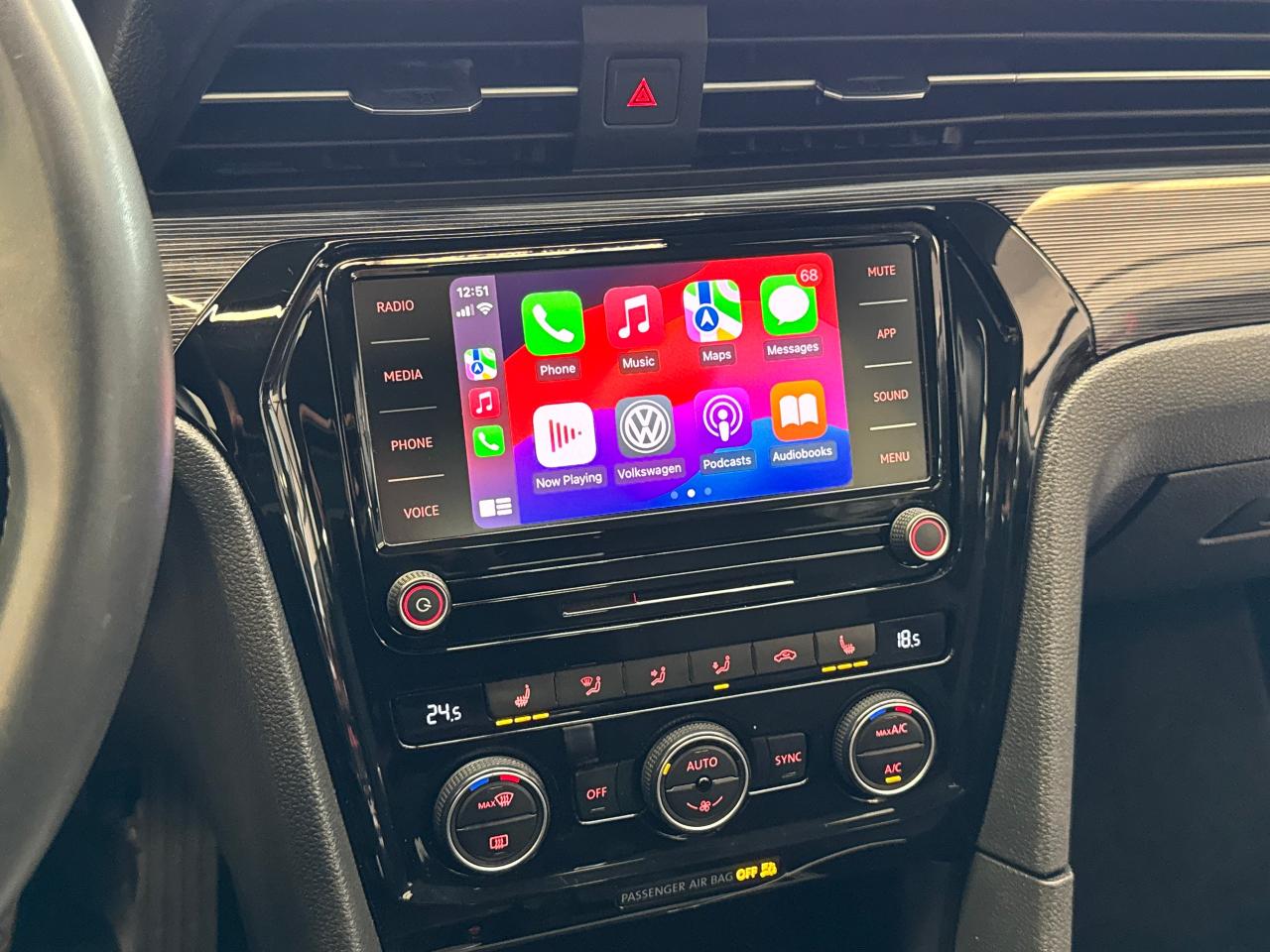 2021 Volkswagen Passat Highline+Adaptive Cruise+LKA+CLEAN CARFAX - Photo #14