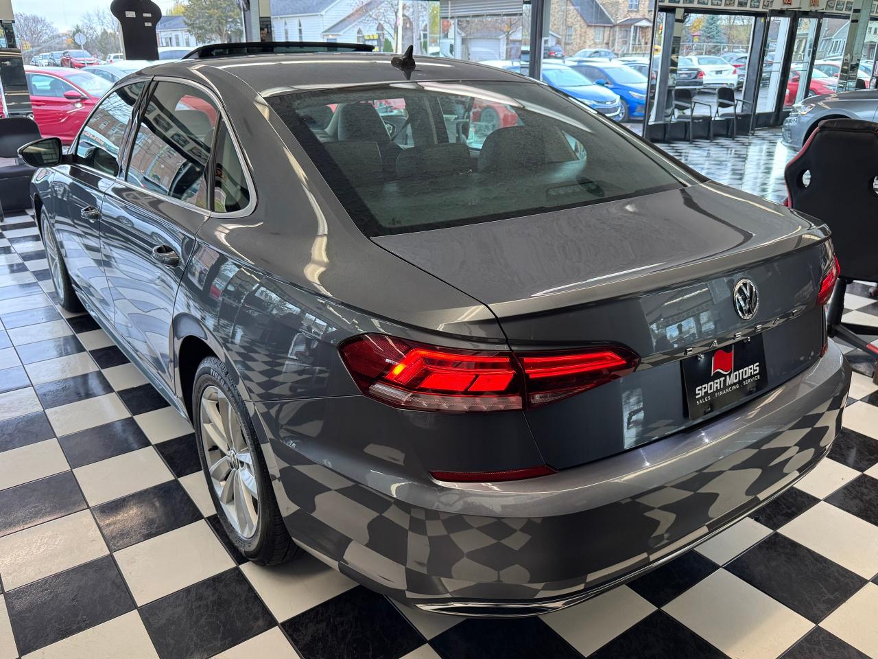 2021 Volkswagen Passat Highline+Adaptive Cruise+LKA+CLEAN CARFAX - Photo #7