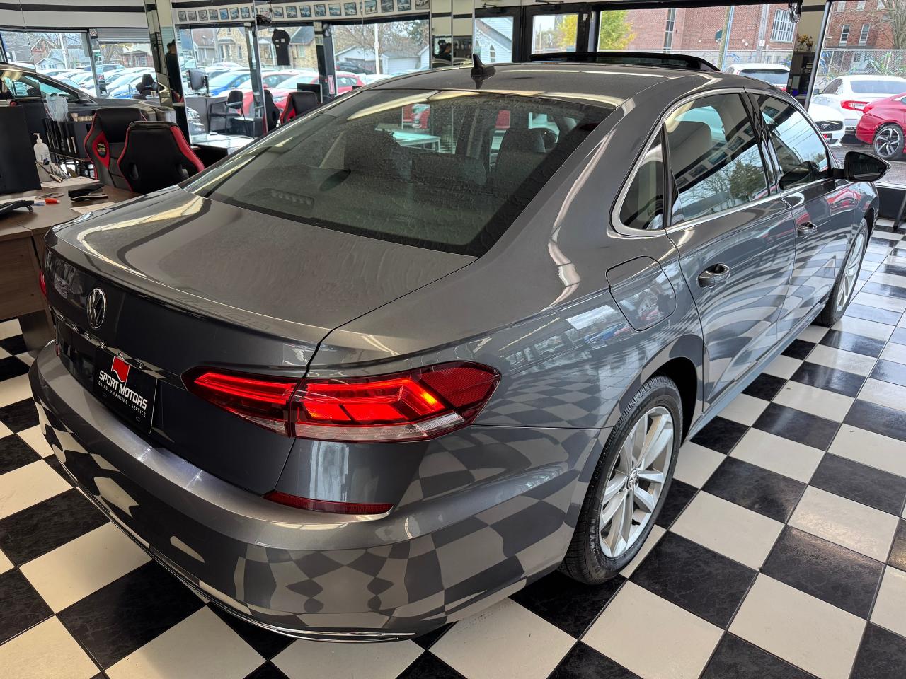 2021 Volkswagen Passat Highline+Adaptive Cruise+LKA+CLEAN CARFAX - Photo #9