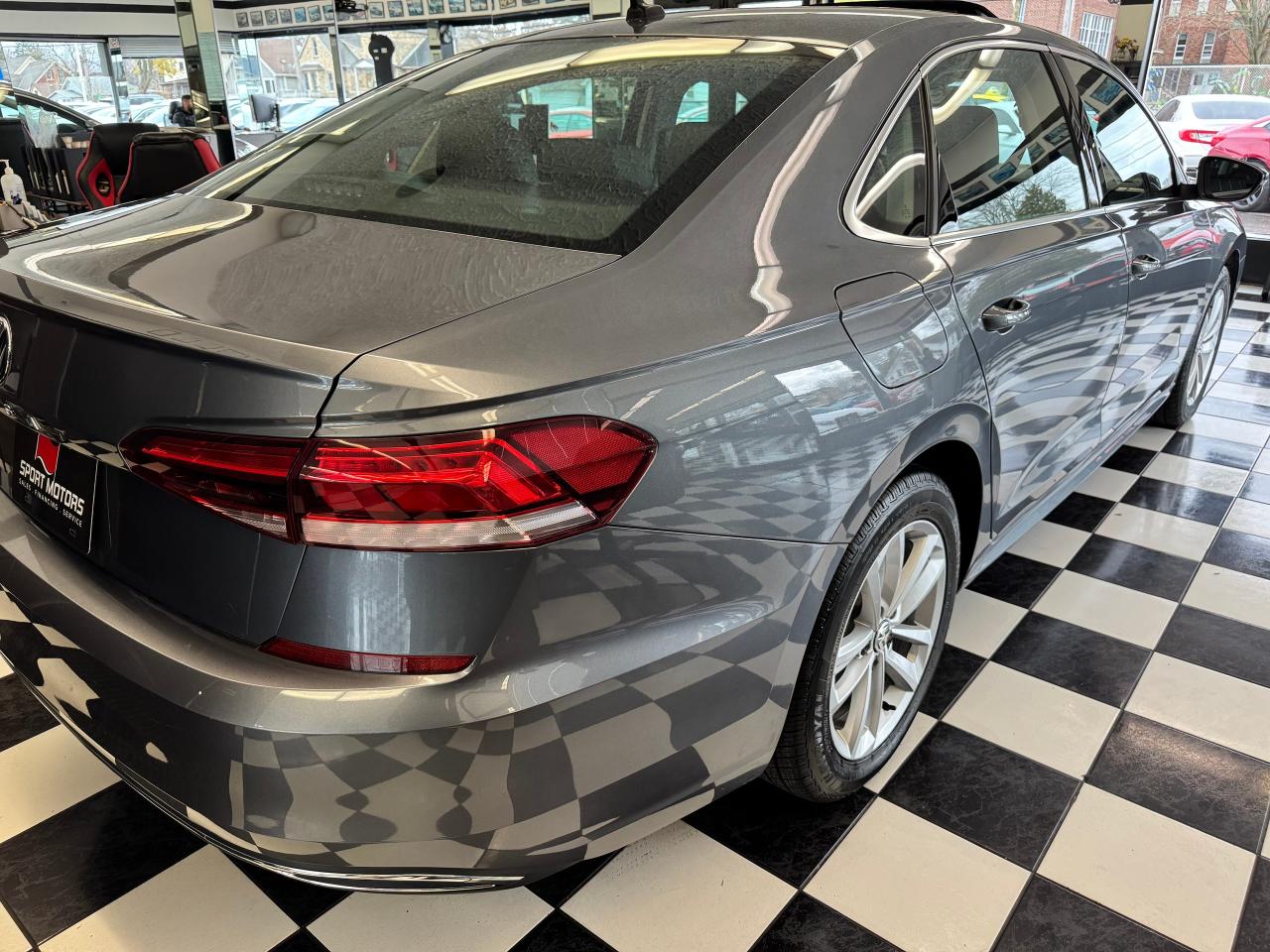 2021 Volkswagen Passat Highline+Adaptive Cruise+LKA+CLEAN CARFAX - Photo #41