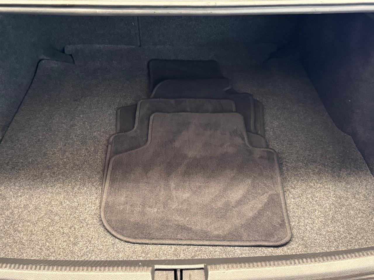 2021 Volkswagen Passat Highline+Adaptive Cruise+LKA+CLEAN CARFAX - Photo #28