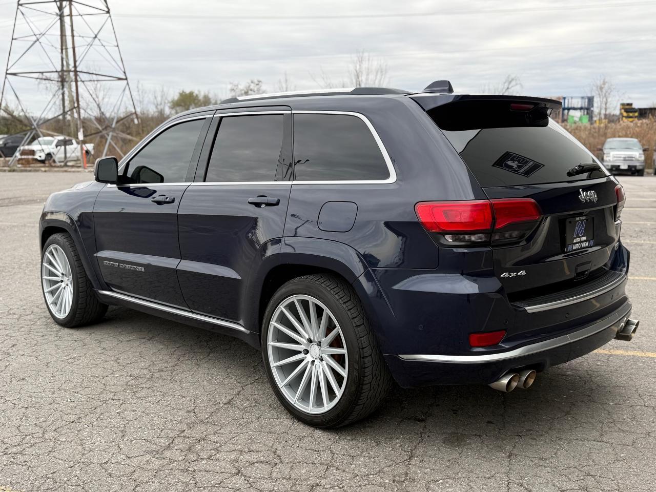 2017 Jeep Grand Cherokee Summit **FULLY LOADED MODEL** - Photo #7