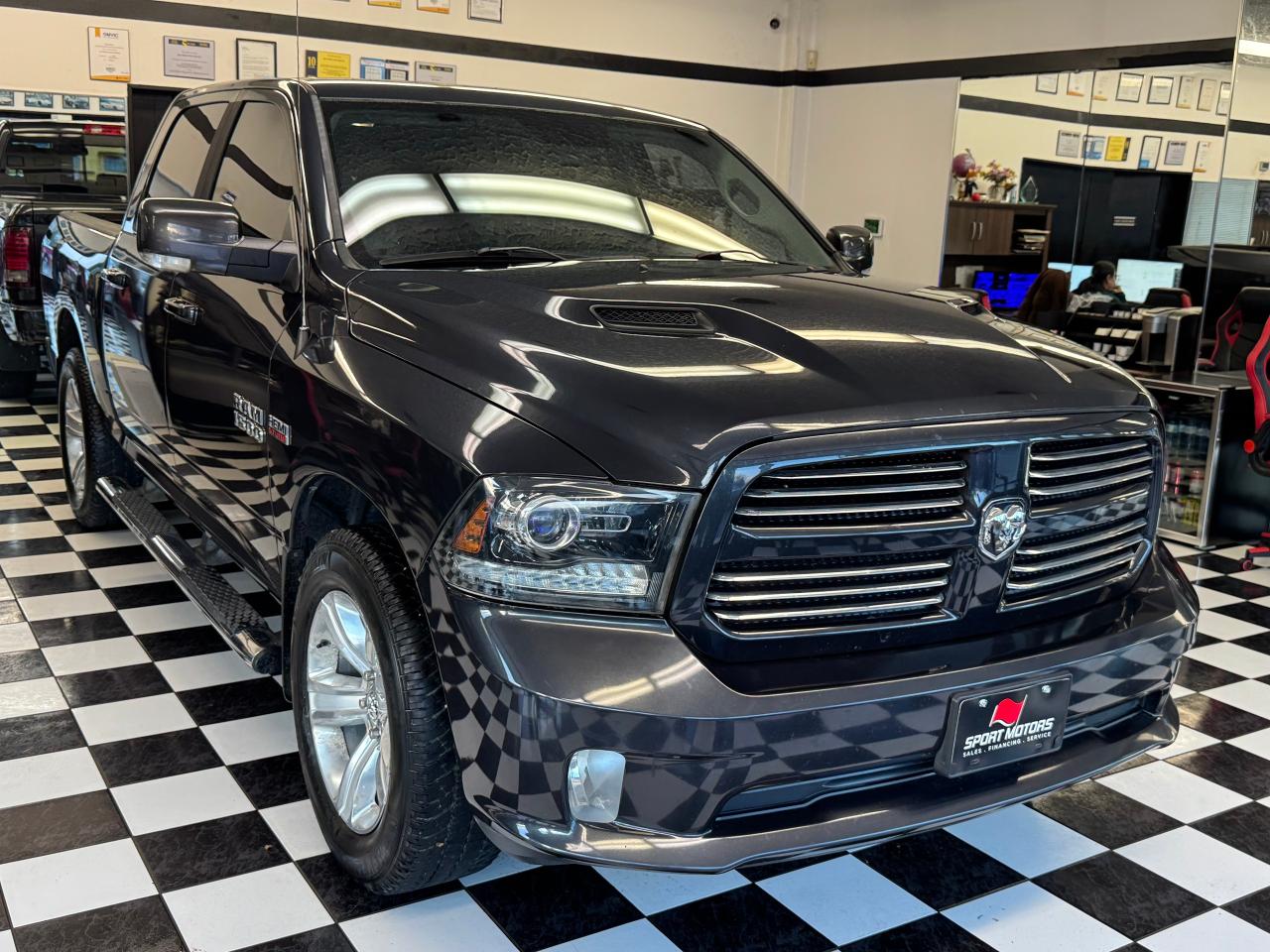2014 RAM 1500 SPORT 5.7L V8 4x4+Roof+Rust Proofed+CLEAN CARFAX - Photo #9