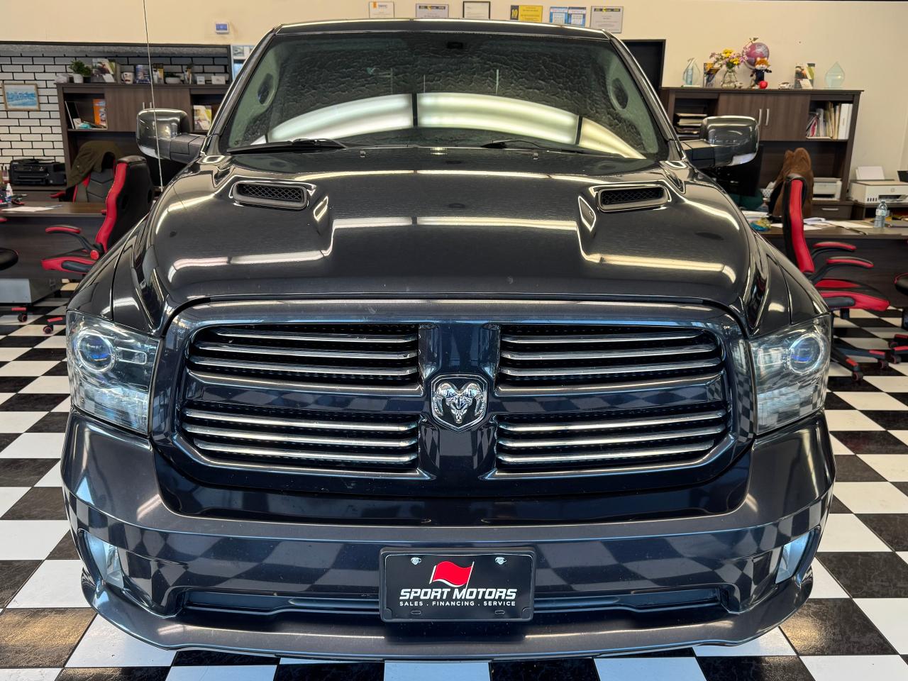 2014 RAM 1500 SPORT 5.7L V8 4x4+Roof+Rust Proofed+CLEAN CARFAX Photo10
