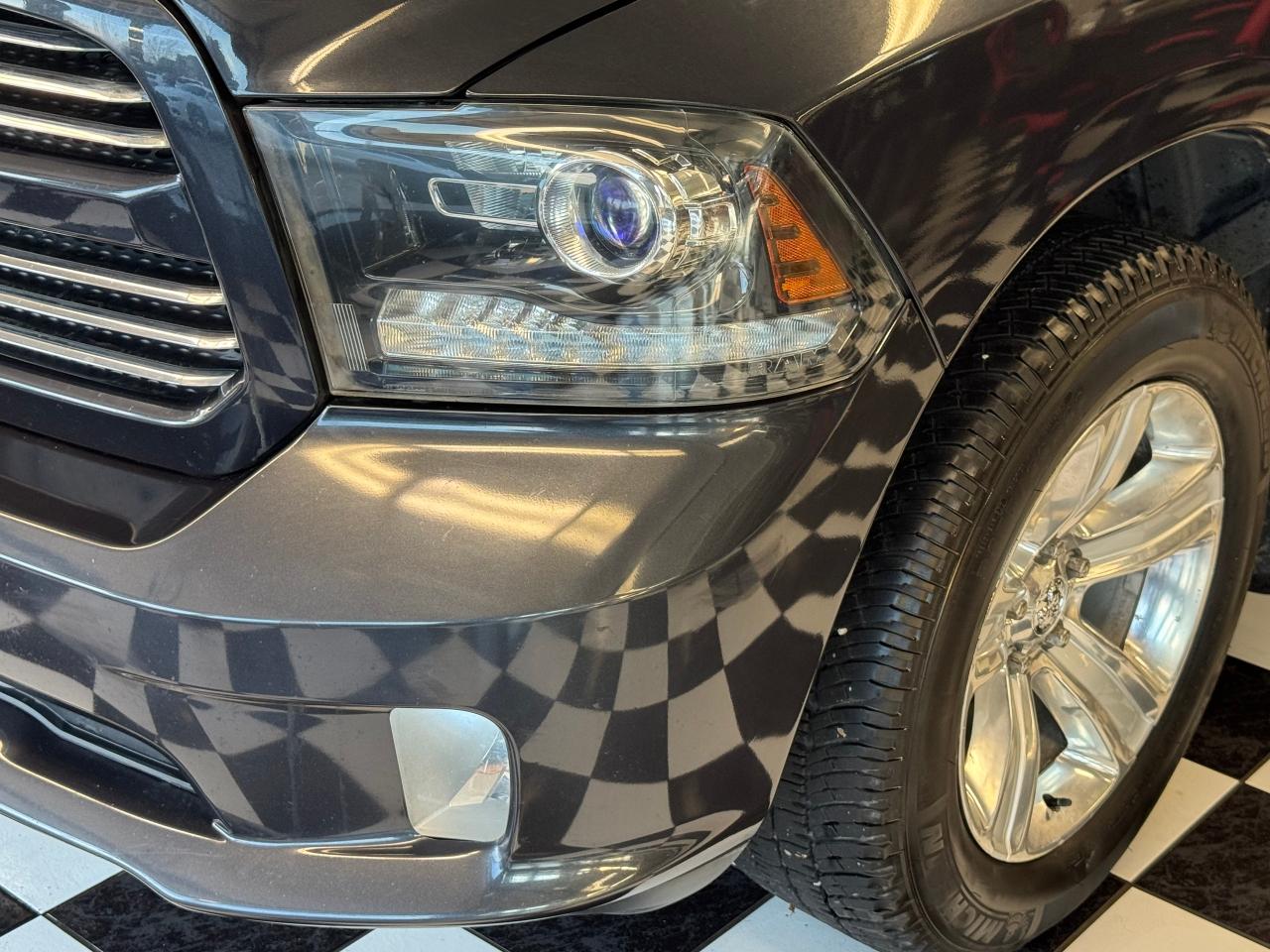 2014 RAM 1500 SPORT 5.7L V8 4x4+Roof+Rust Proofed+CLEAN CARFAX - Photo #38