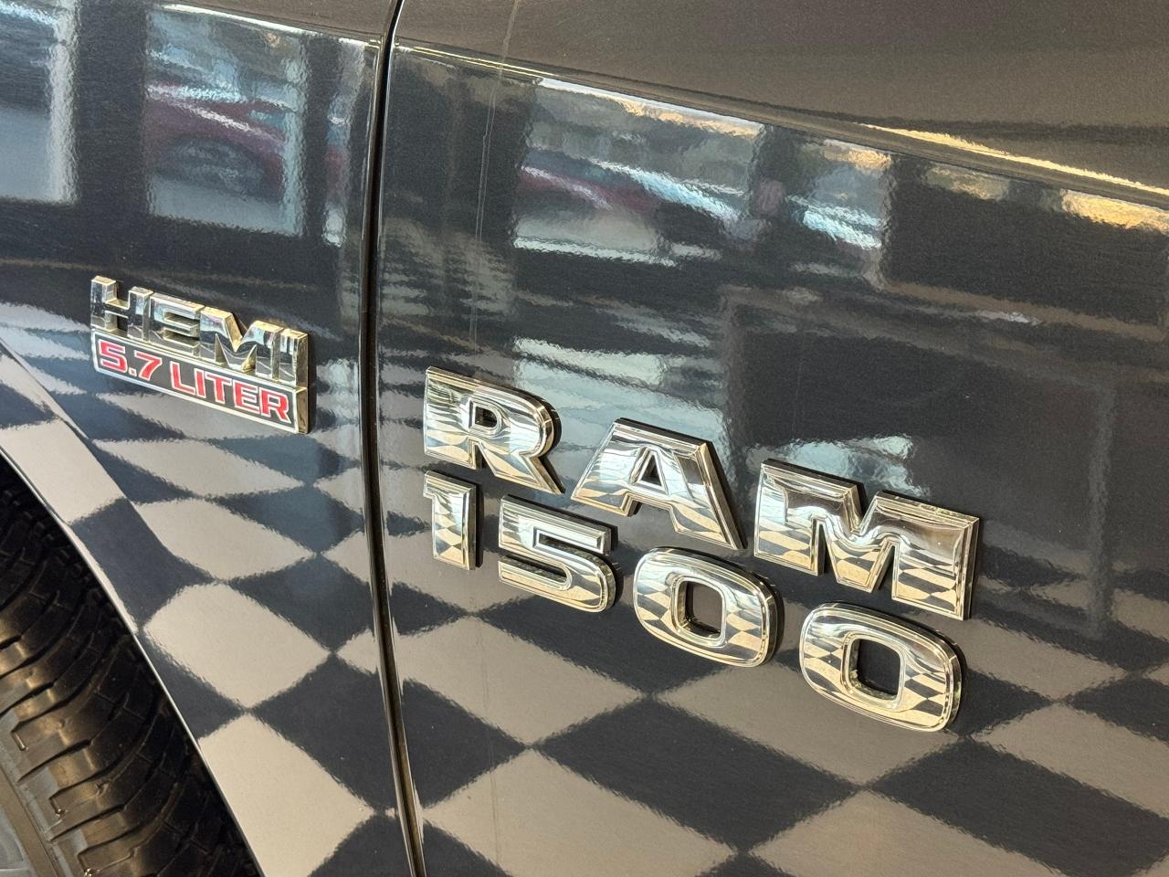 2014 RAM 1500 SPORT 5.7L V8 4x4+Roof+Rust Proofed+CLEAN CARFAX Photo127