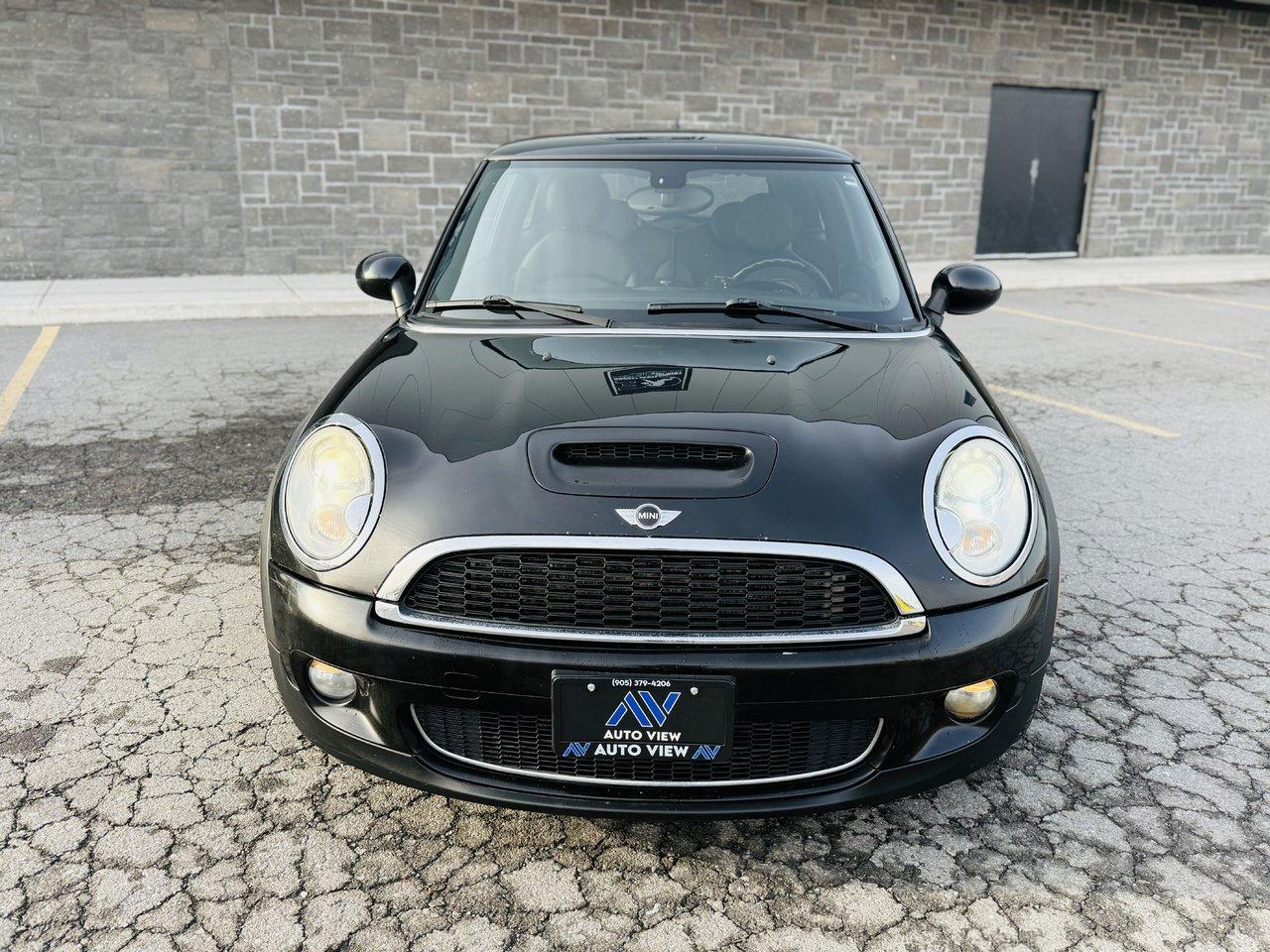 2010 MINI Cooper Hardtop S **6 SPEED MANUAL** - Photo #3