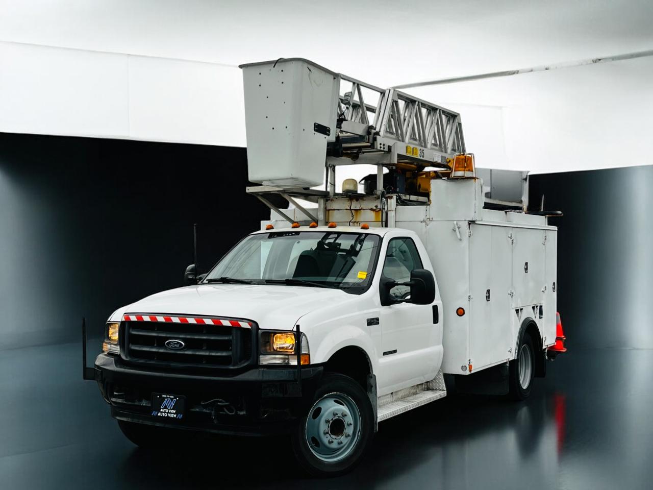 2003 Ford F-450 Super Duty DRW **BUCKET TRUCK**35' BOOM** - Photo #1