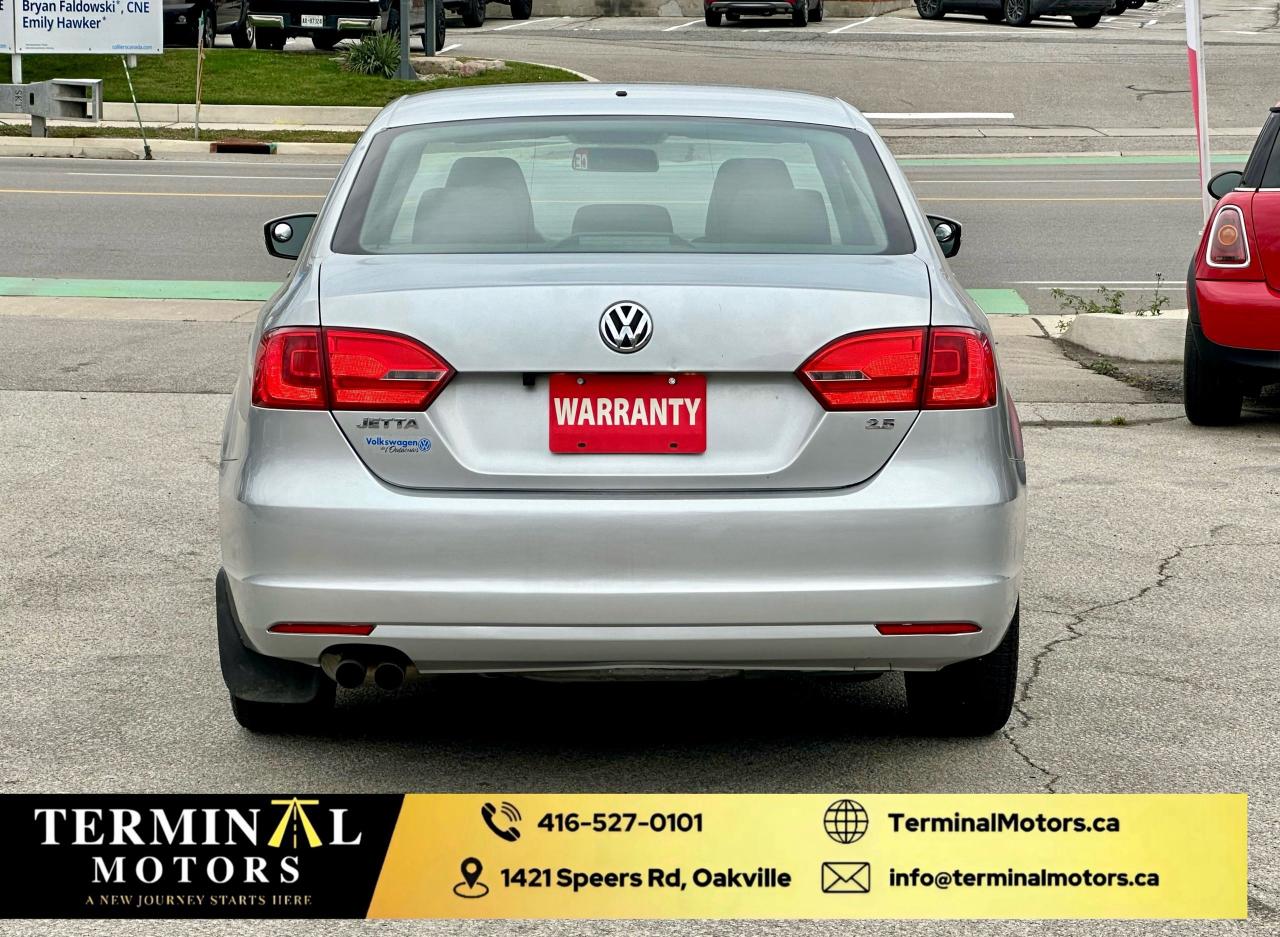 2012 Volkswagen Jetta  Photo3