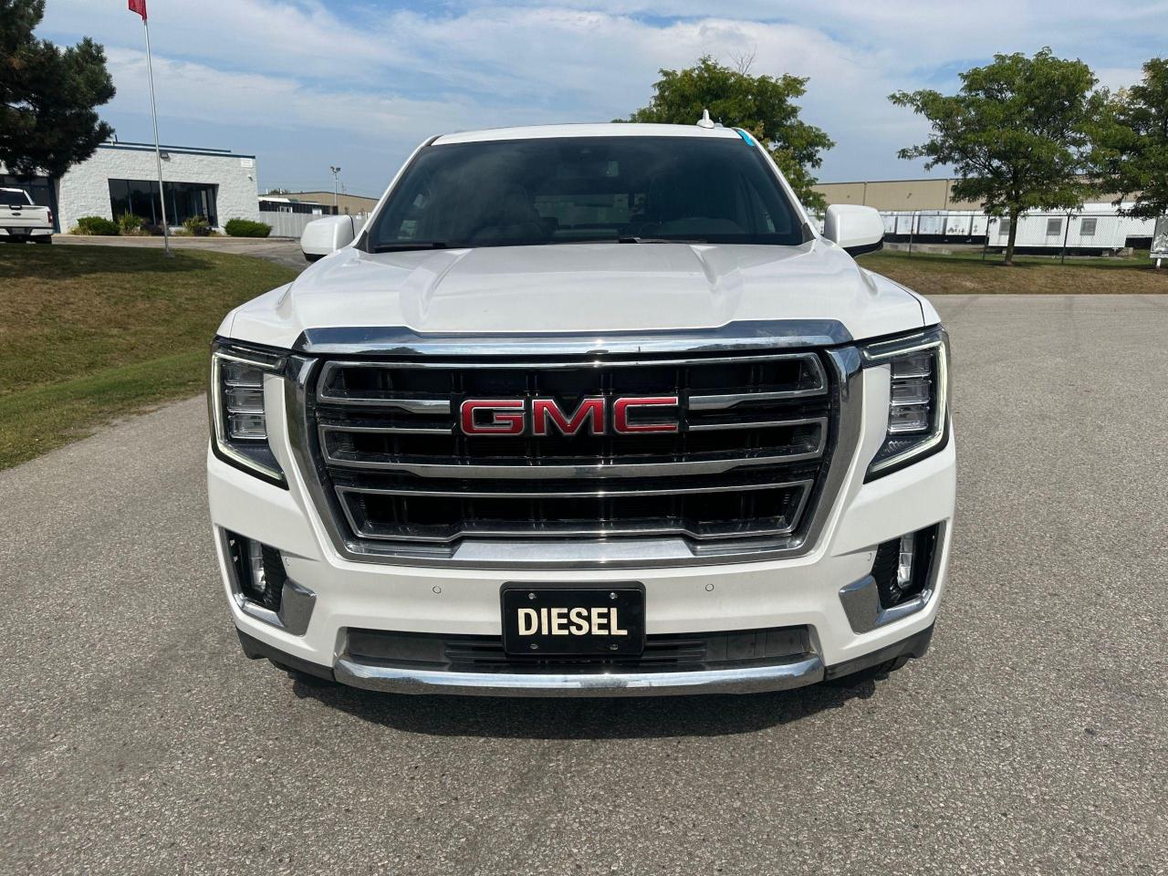 2023 GMC Yukon SLT - DURAMAX - Photo #8