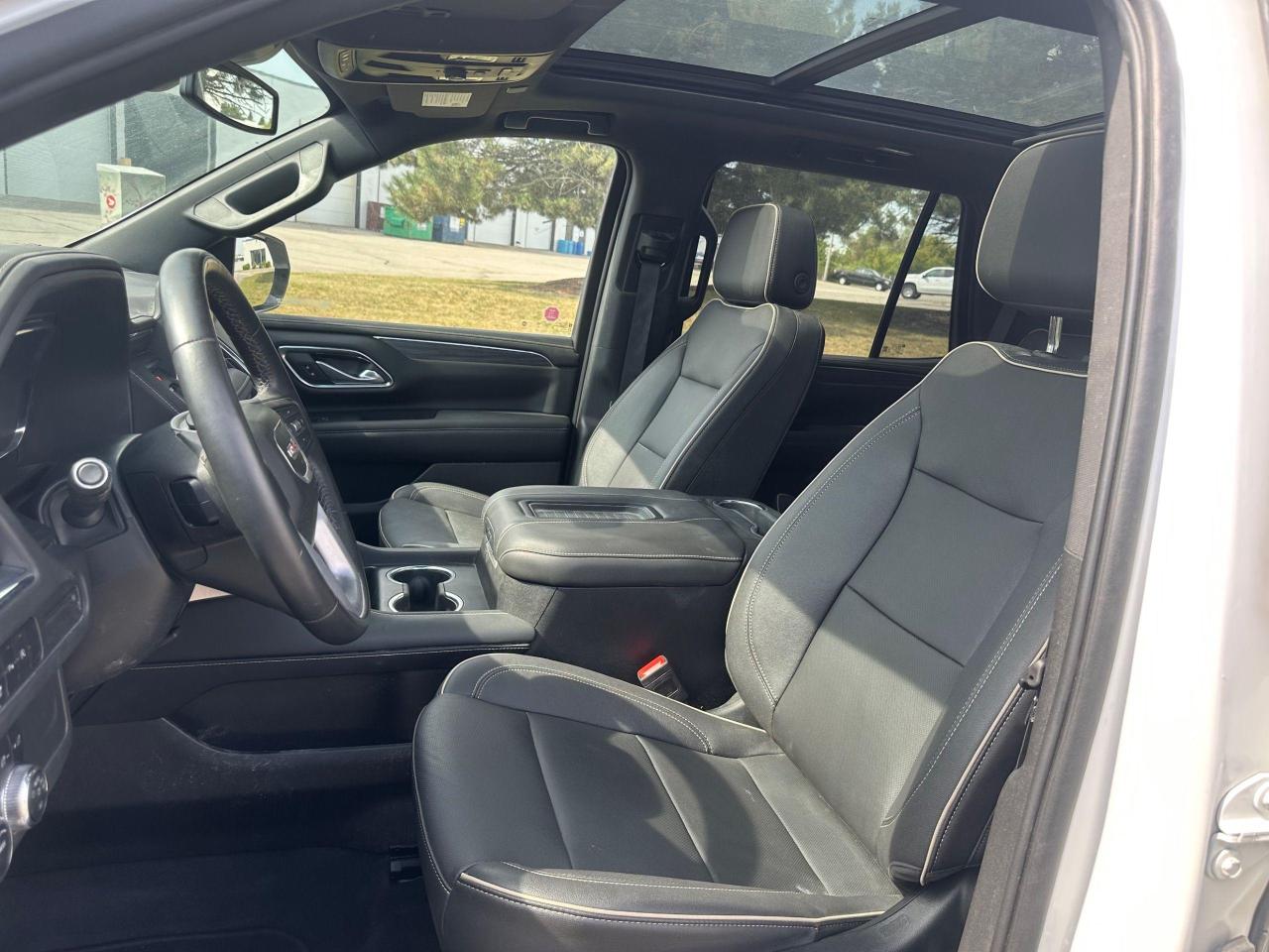 2023 GMC Yukon SLT - DURAMAX - Photo #10