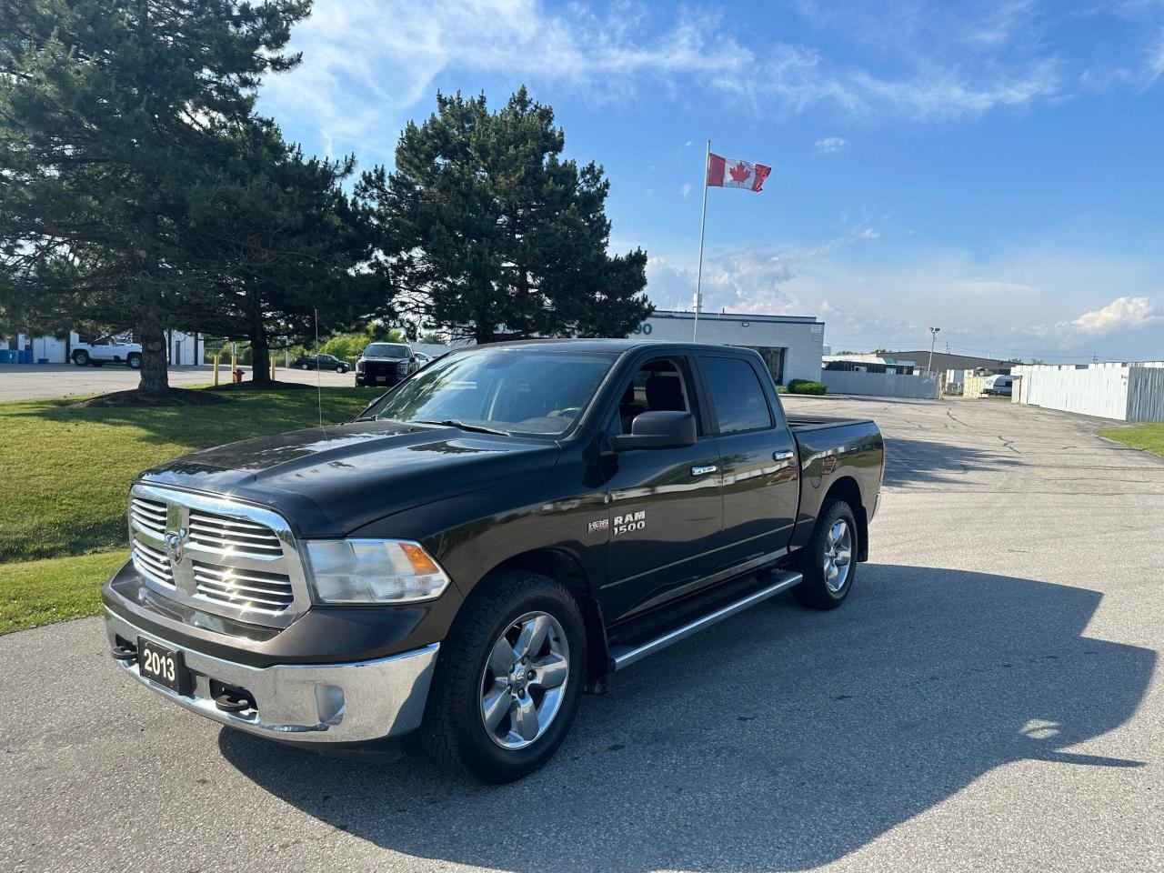 2013 RAM 1500 BIGHORN - HEMI - CREW