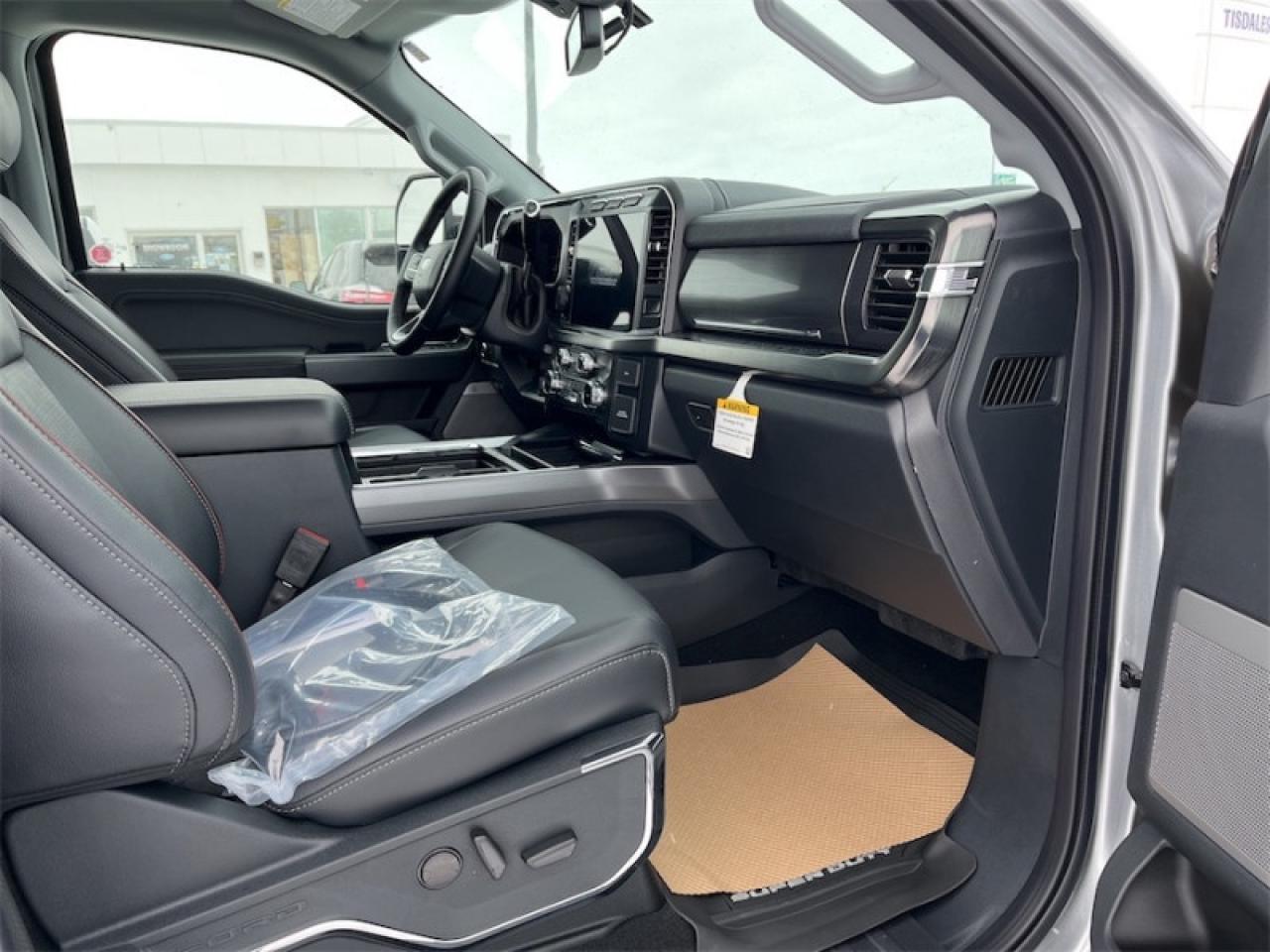 2024 Ford F-350 Super Duty Lariat  - Leather Seats Photo5