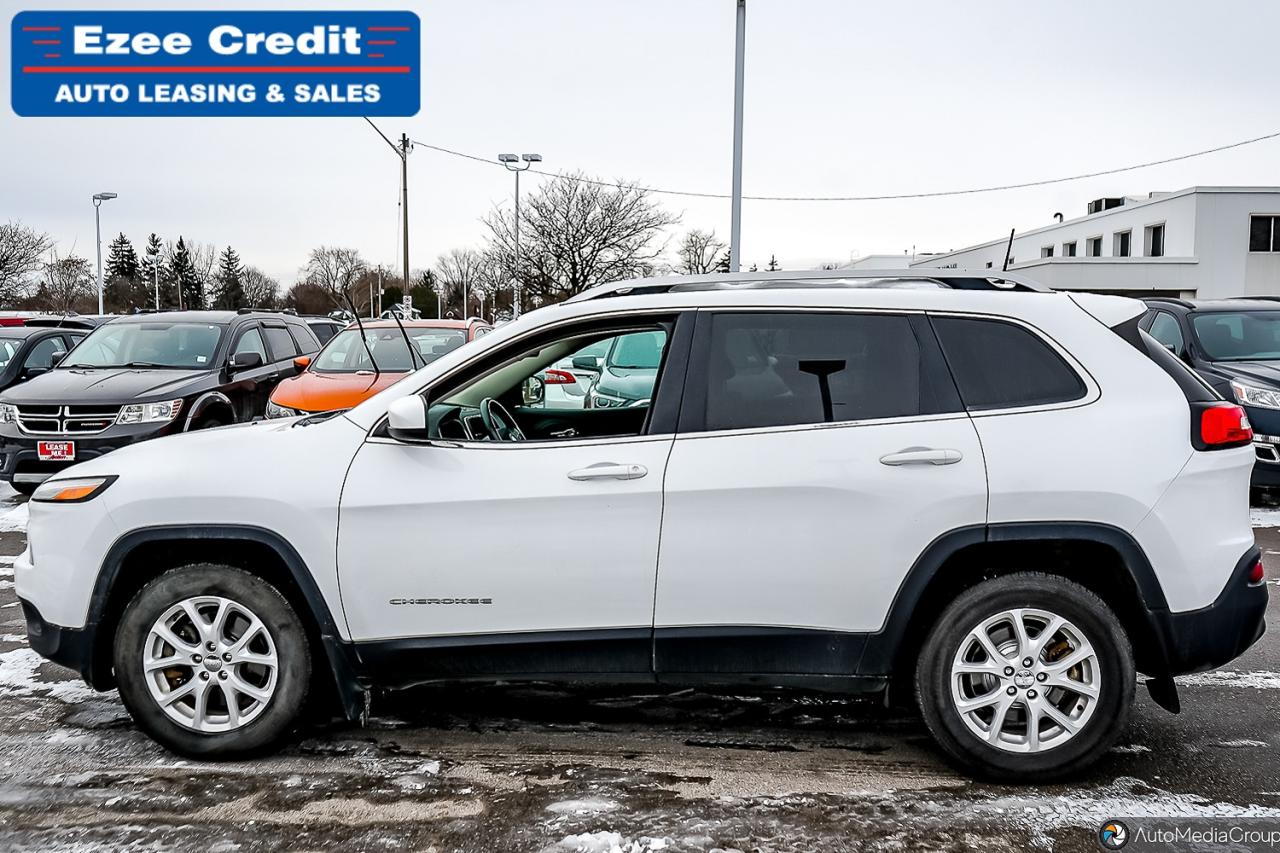 2017 Jeep Cherokee North Photo9