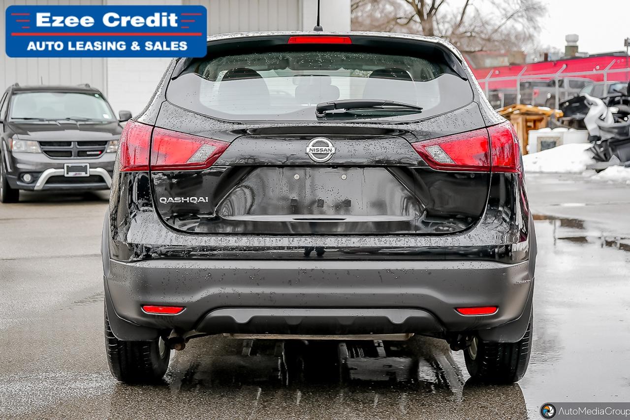 2018 Nissan Qashqai S Photo5