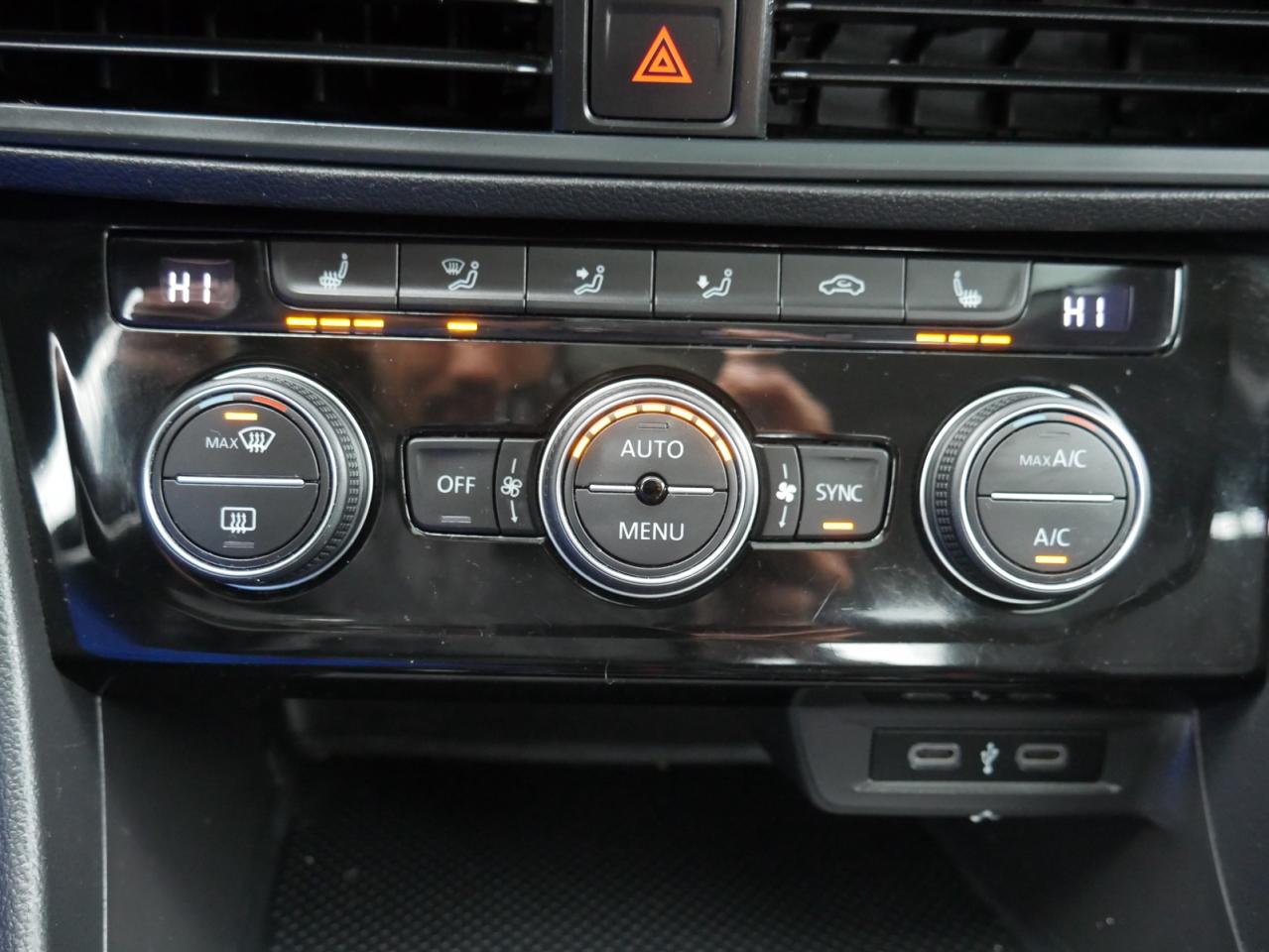 2021 Volkswagen Jetta HIGHLINE - Photo #11