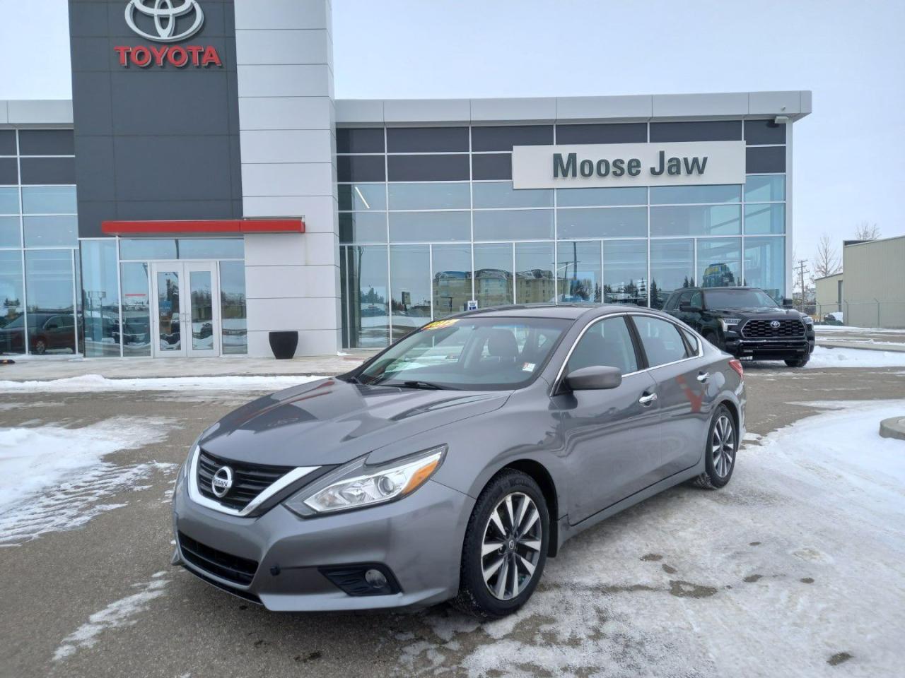 Used 2017 Nissan Altima 2.5 SV LOCAL ACCIDENT FREE TRADE WITH ONLY 150,569 KMS, REMOTE START, P. SUNROOF, P. HEATED SEAT, BLUETOOTH, SIRIUS XM, BLIND SPOT WARNING, REAR VIEW MONITOR for sale in Moose Jaw, SK