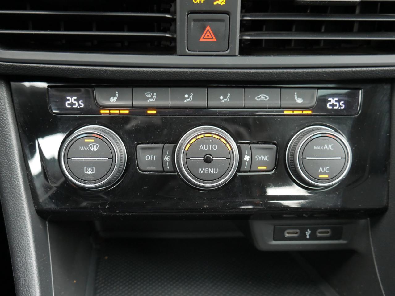 2021 Volkswagen Jetta SEL - Photo #15