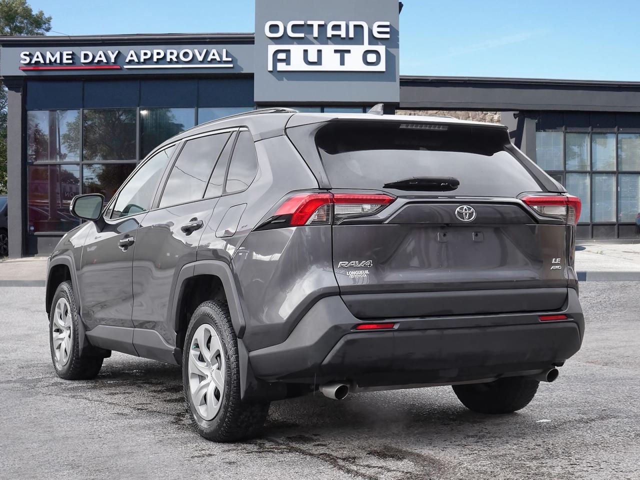 2021 Toyota RAV4 LE - Photo #4