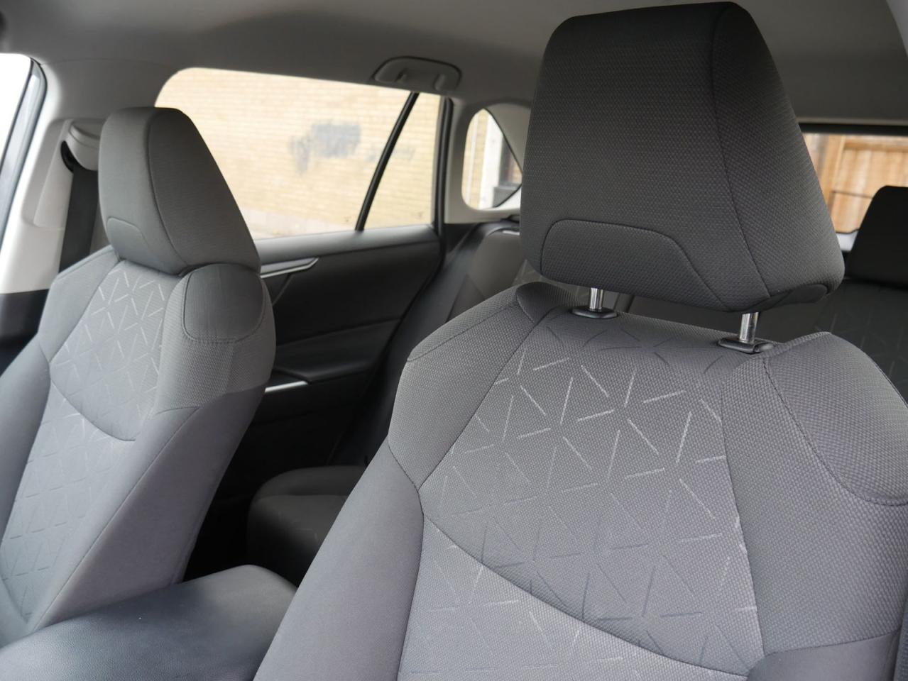 2021 Toyota RAV4 LE - Photo #18