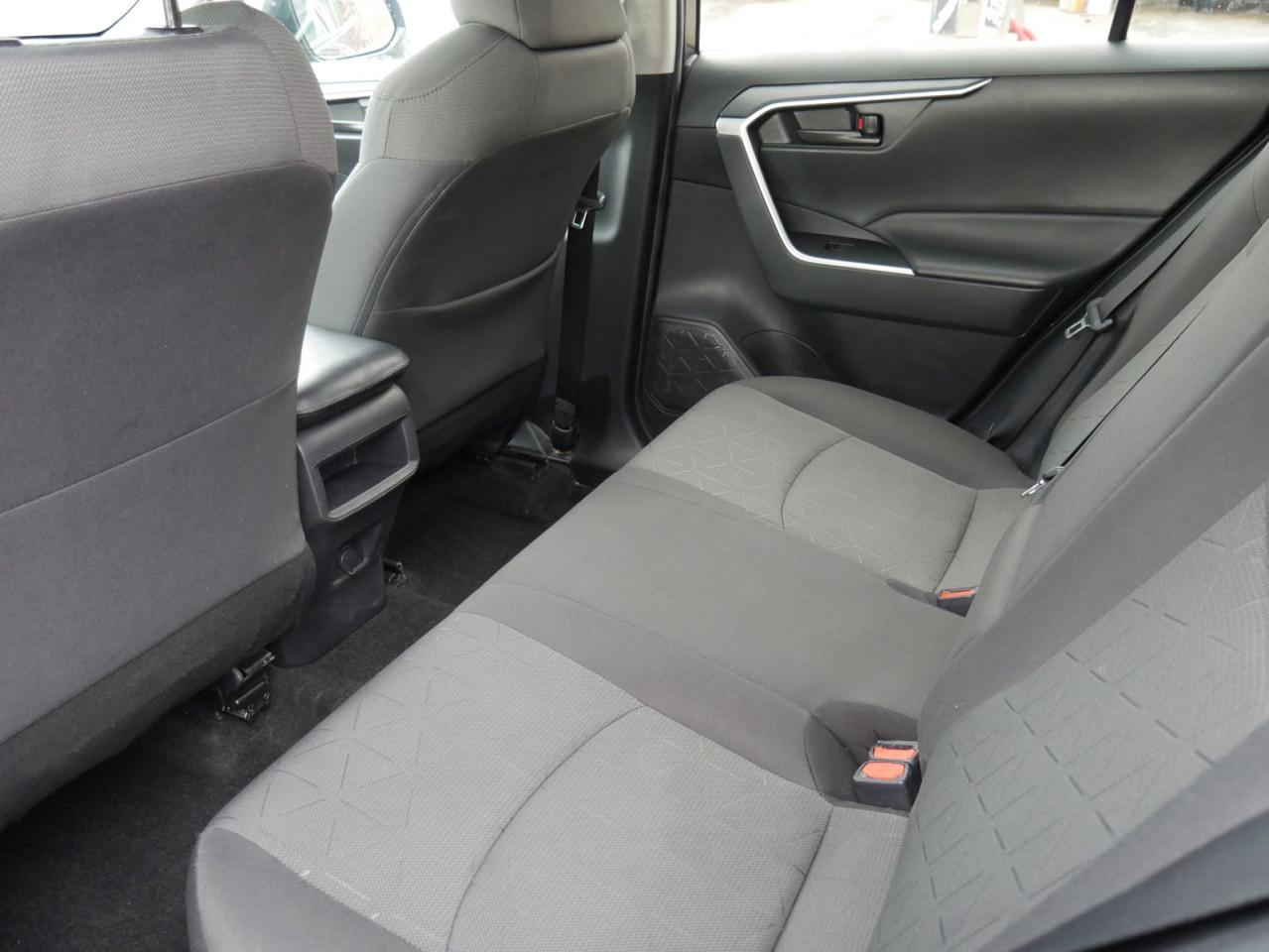 2021 Toyota RAV4 LE - Photo #23