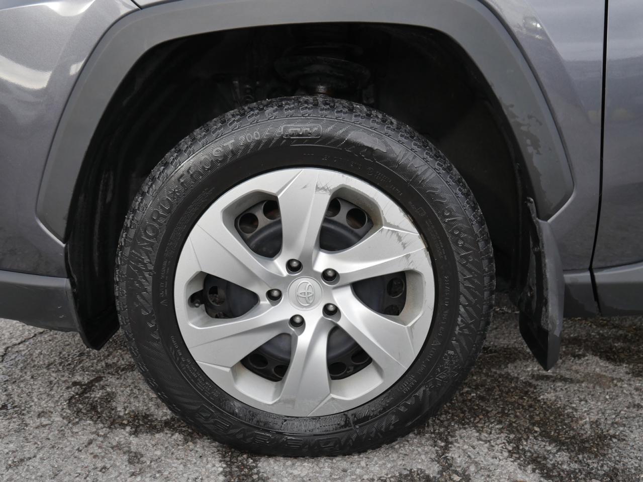 2021 Toyota RAV4 LE - Photo #8