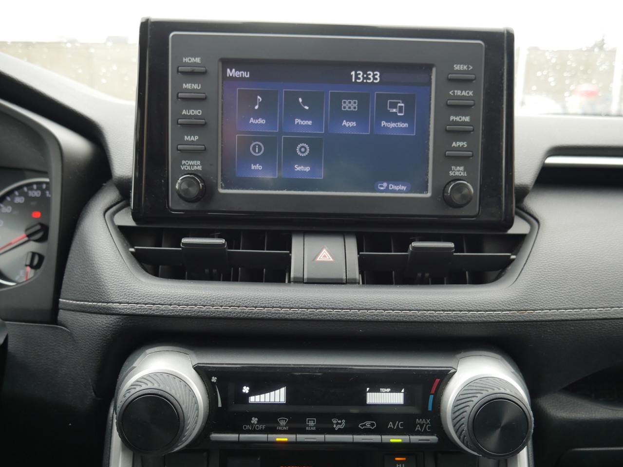 2021 Toyota RAV4 LE - Photo #11