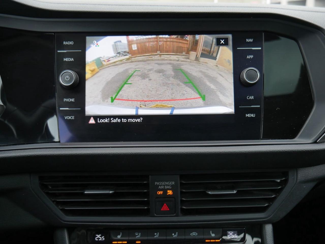 2021 Volkswagen Jetta SEL - Photo #10
