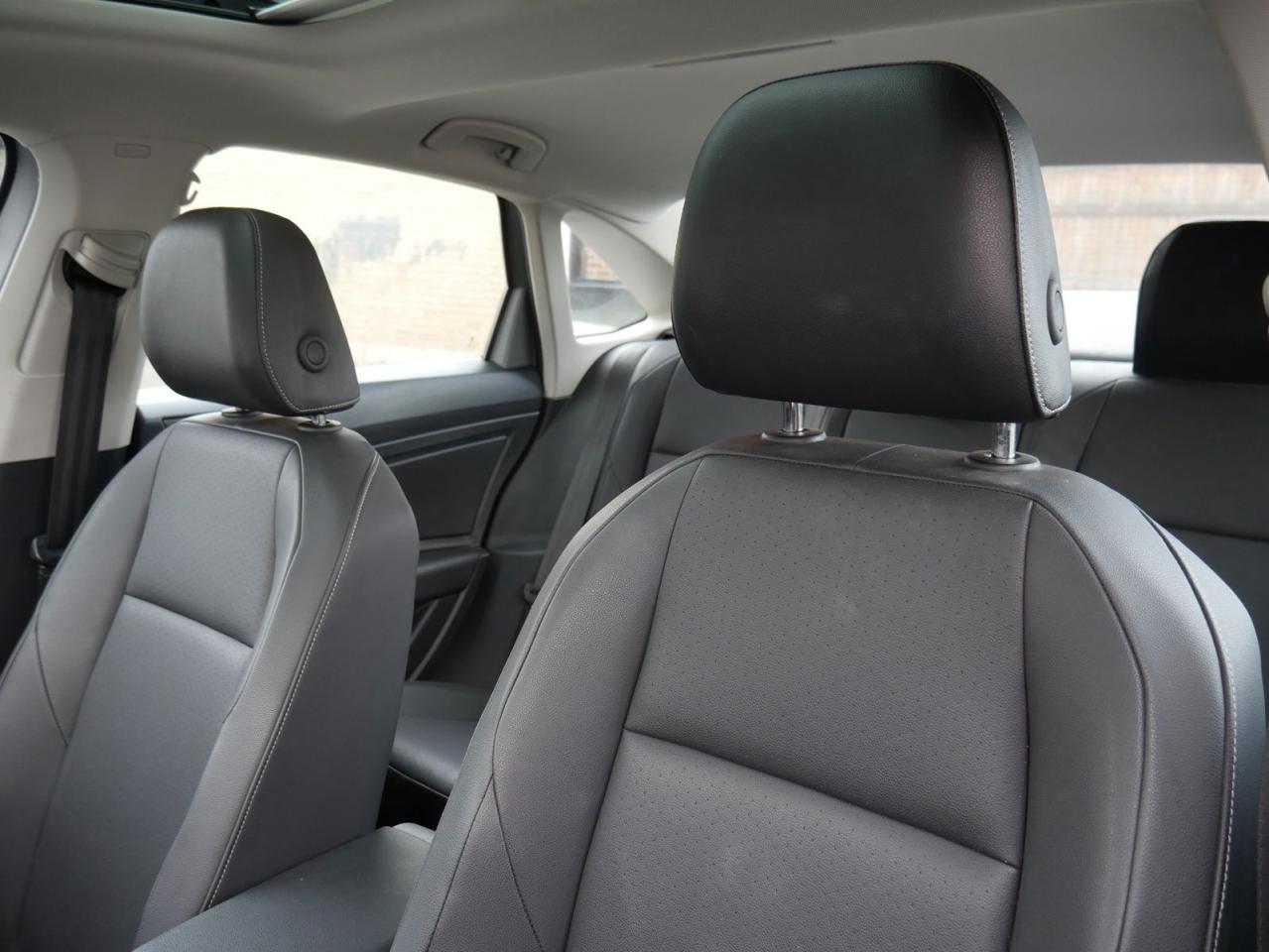 2021 Volkswagen Jetta SEL - Photo #21