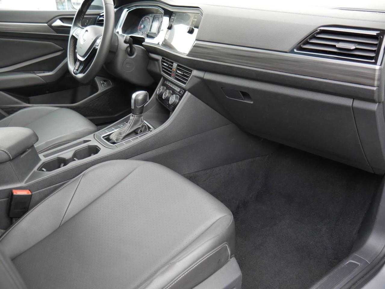 2021 Volkswagen Jetta SEL - Photo #26