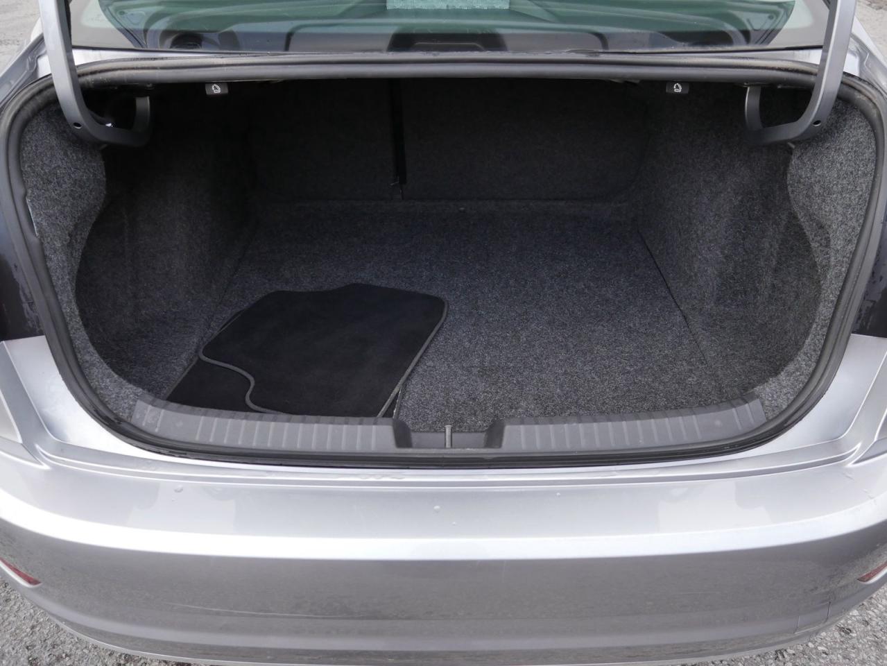 2021 Volkswagen Jetta SEL - Photo #28