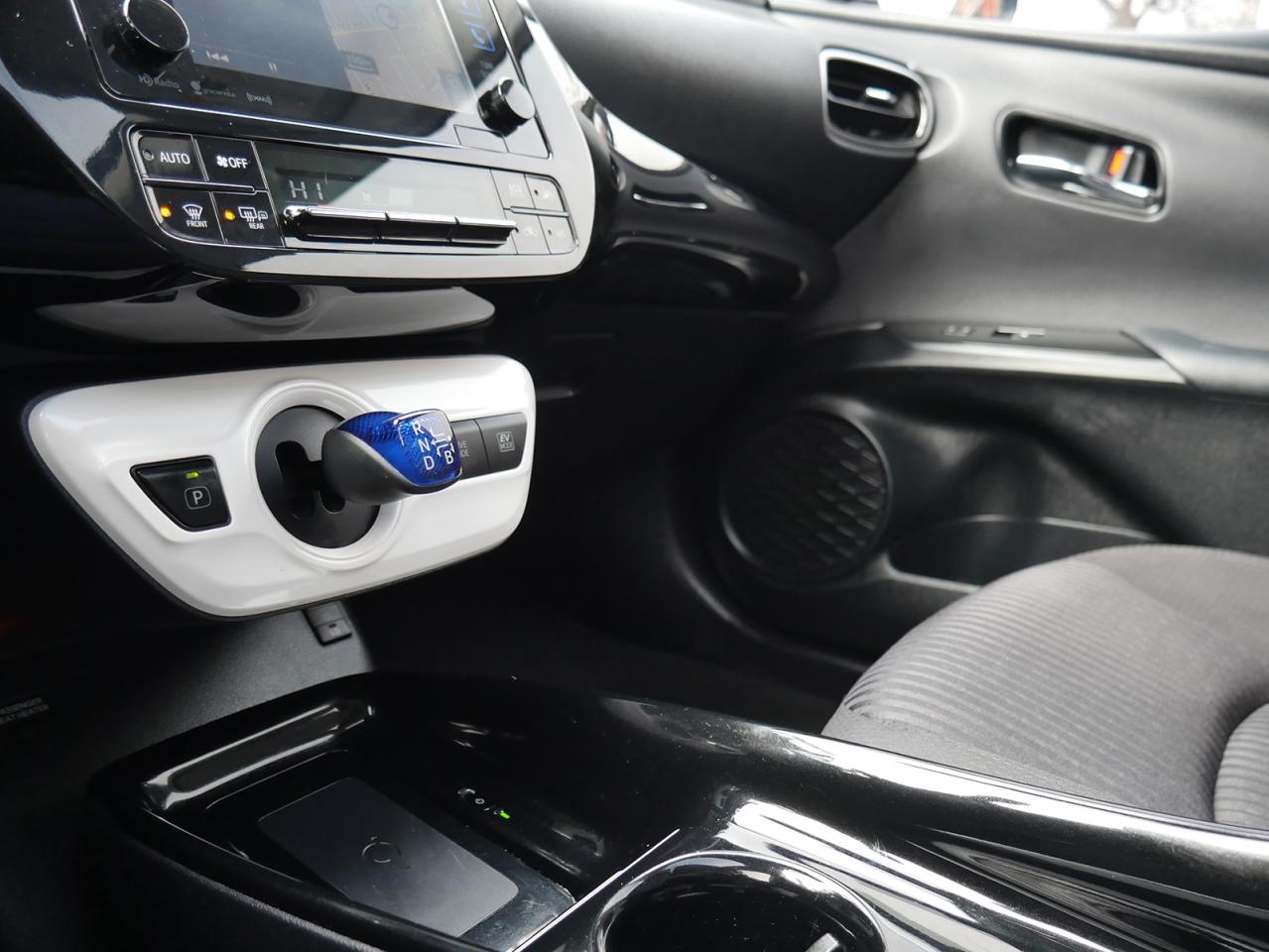 2018 Toyota Prius TECHNOLOGY AUTO - Photo #16