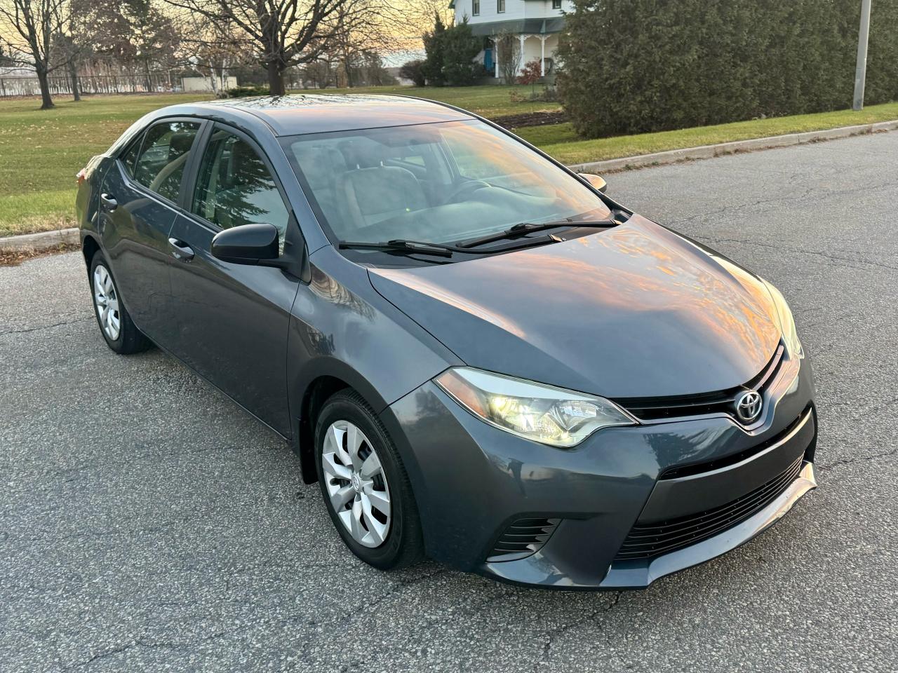 Used 2015 Toyota Corolla No Accidents / Apple CarPlay for sale in Gloucester, ON