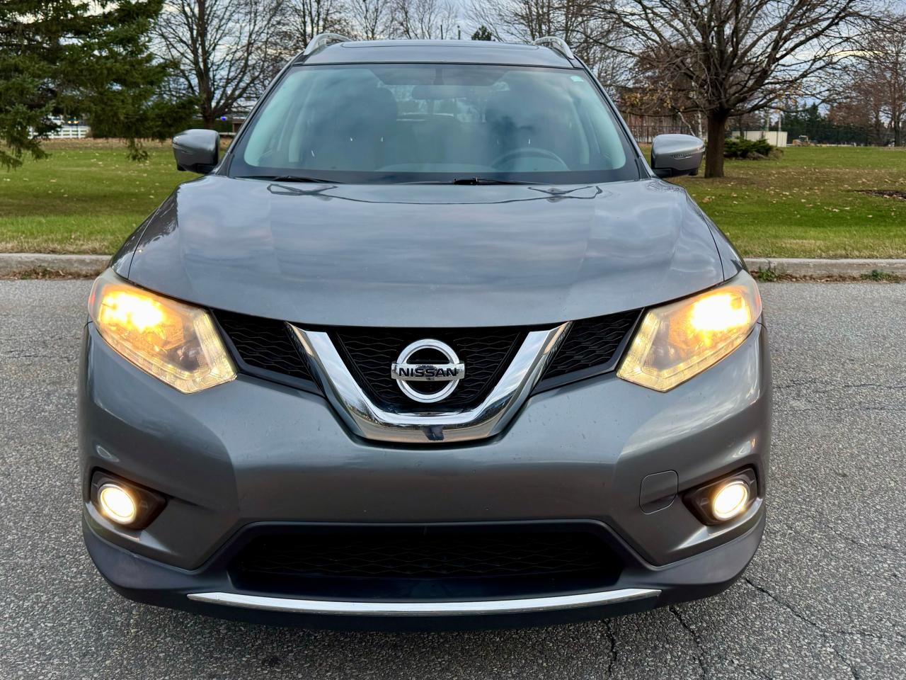 2016 Nissan Rogue SV- CERTIFIED - Photo #3