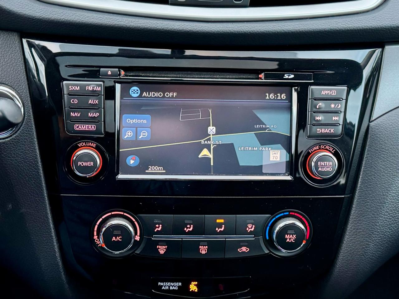 2016 Nissan Rogue SV- CERTIFIED - Photo #17