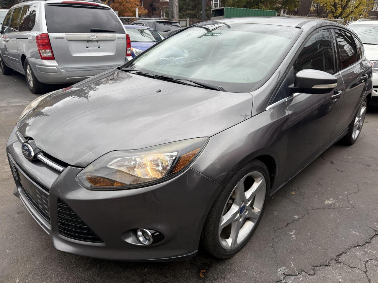 Used 2013 Ford Focus 5dr HB Titanium for sale in Hamilton, ON