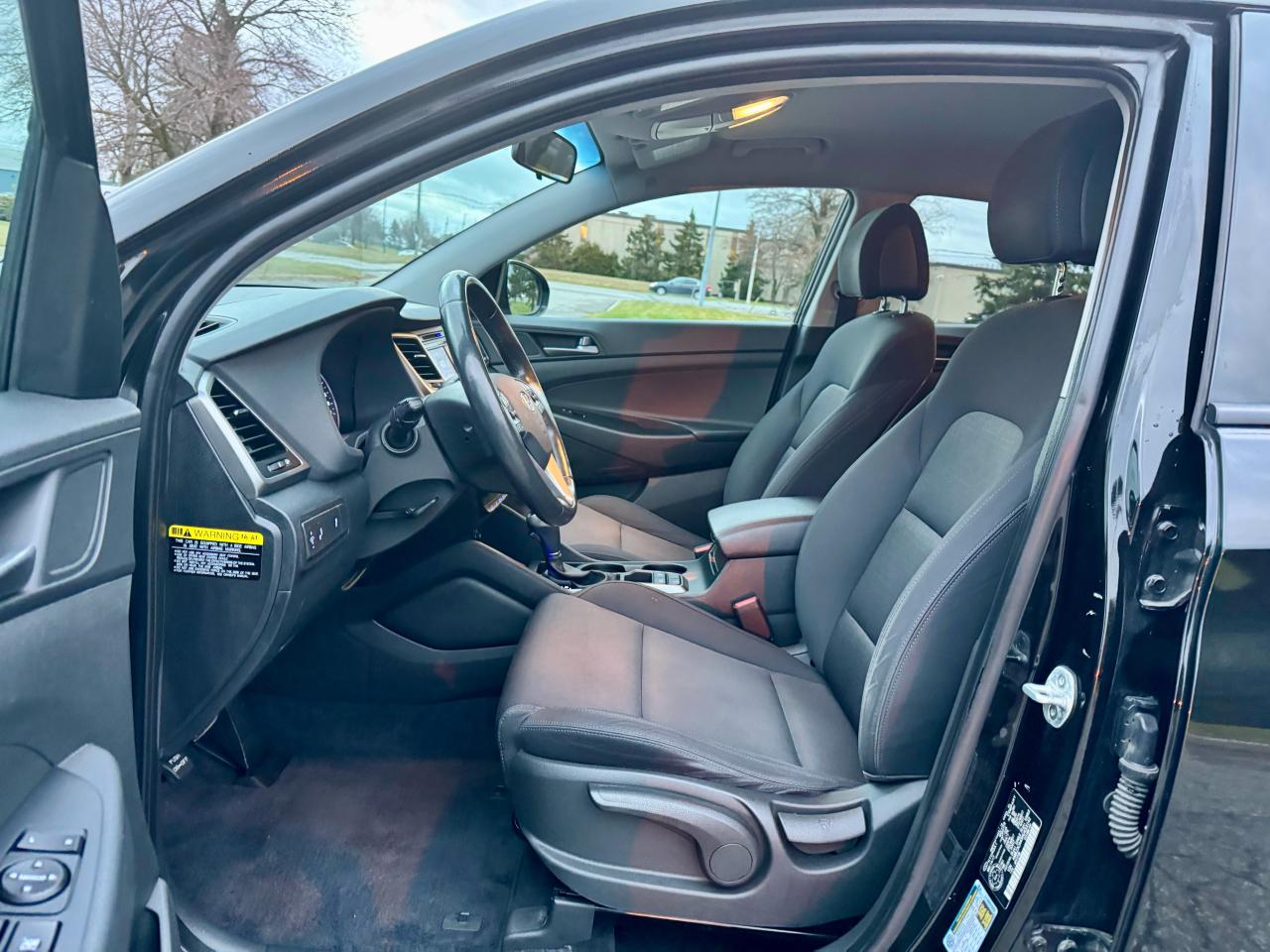 2017 Hyundai Tucson 2.0L -AWD - Photo #10