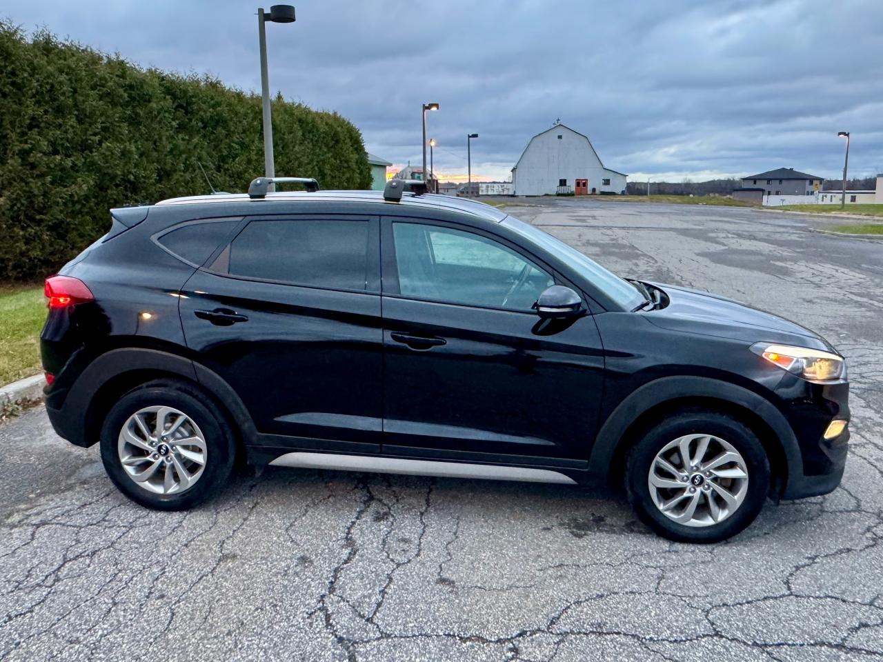 2017 Hyundai Tucson 2.0L -AWD - Photo #17