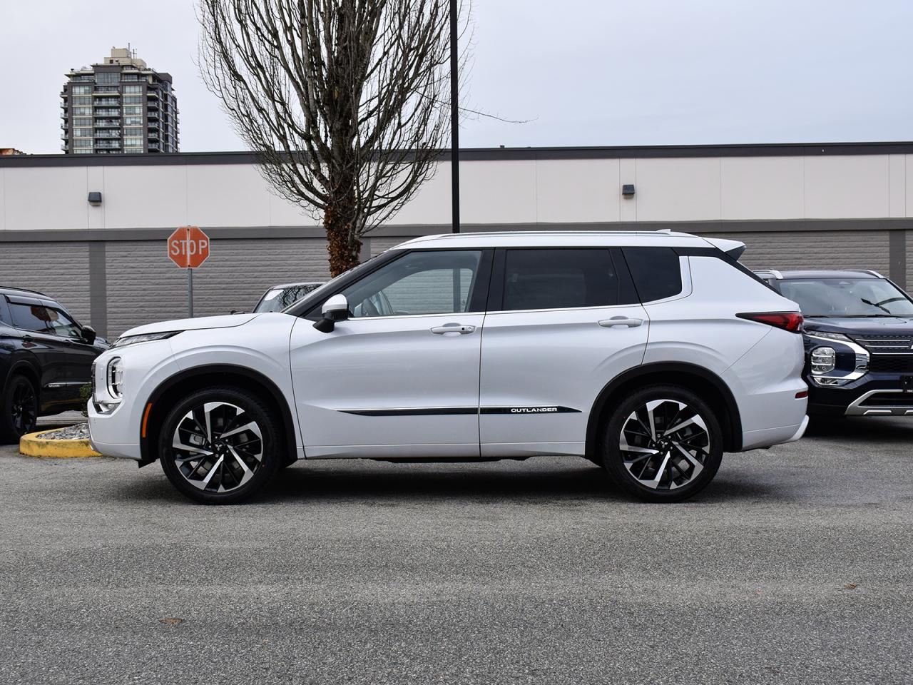 New 2024 Mitsubishi Outlander GT Premium - Navigation, Power Liftgate, Sunroof for sale in Coquitlam, BC