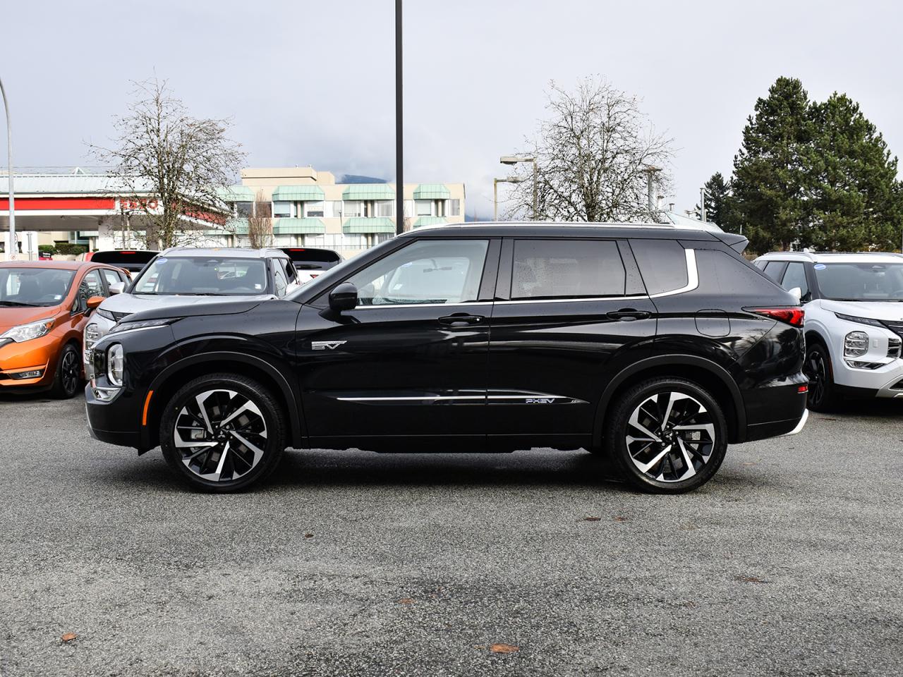 New 2025 Mitsubishi Outlander Phev GT Premium - Massage Seats, Navigation, Sunroof for sale in Coquitlam, BC