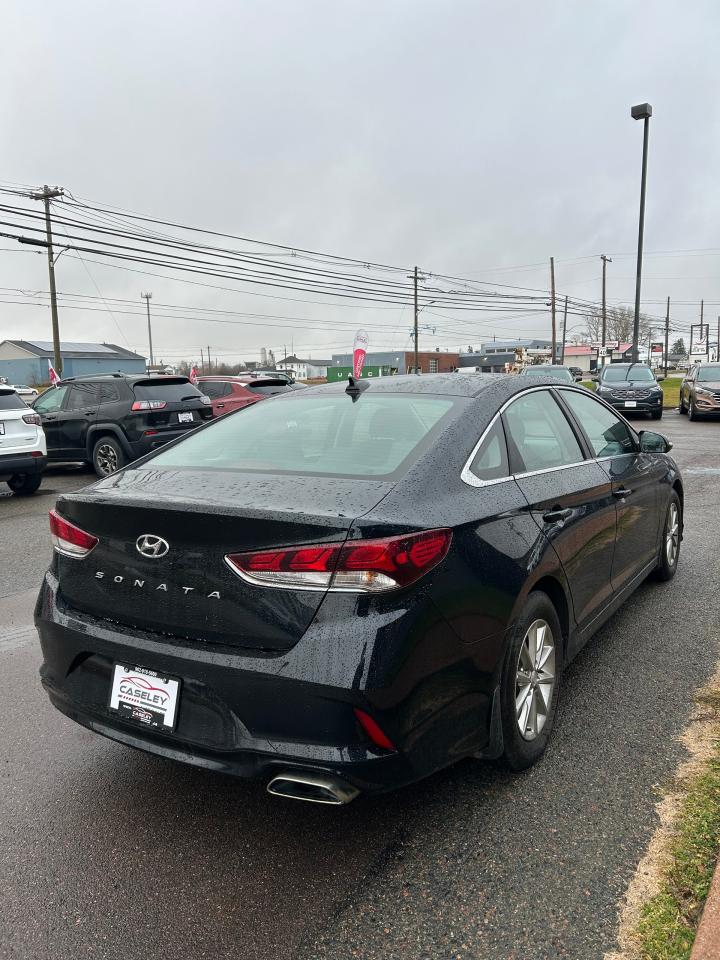 2019 Hyundai Sonata ESSENTIAL - Photo #4