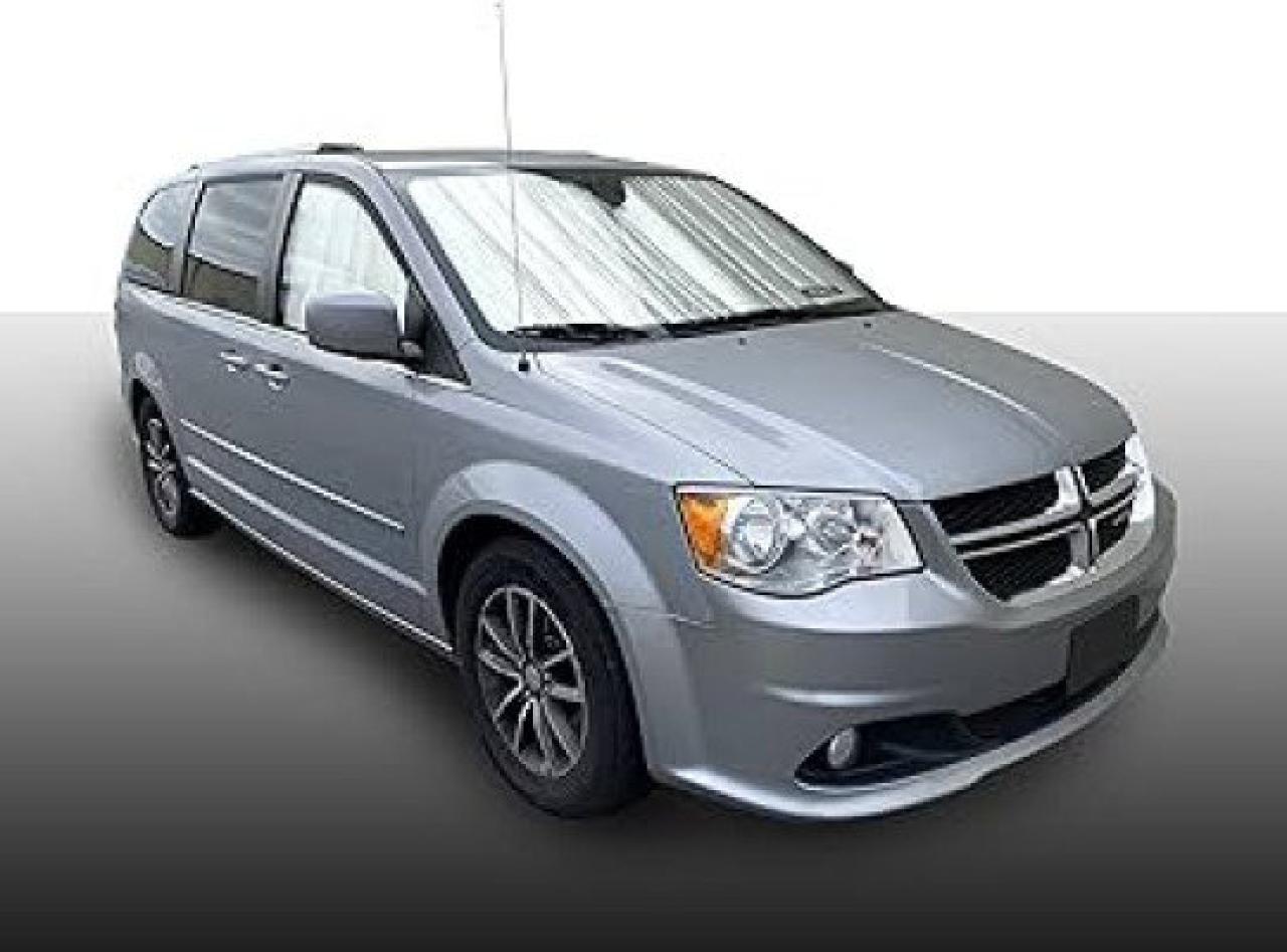 Used 2019 Dodge Grand Caravan SXT Premium Plus|LOCAL|LEATHER|BACK UP CAMERA| for sale in Winnipeg, MB