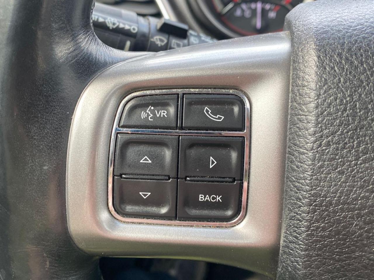 2018 Dodge Journey Crossroads AWD 7pass Photo16