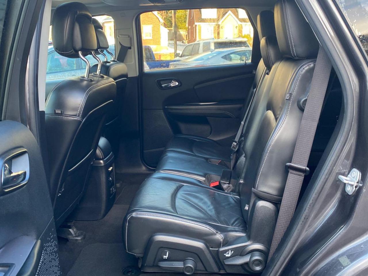 2018 Dodge Journey Crossroads AWD 7pass Photo11