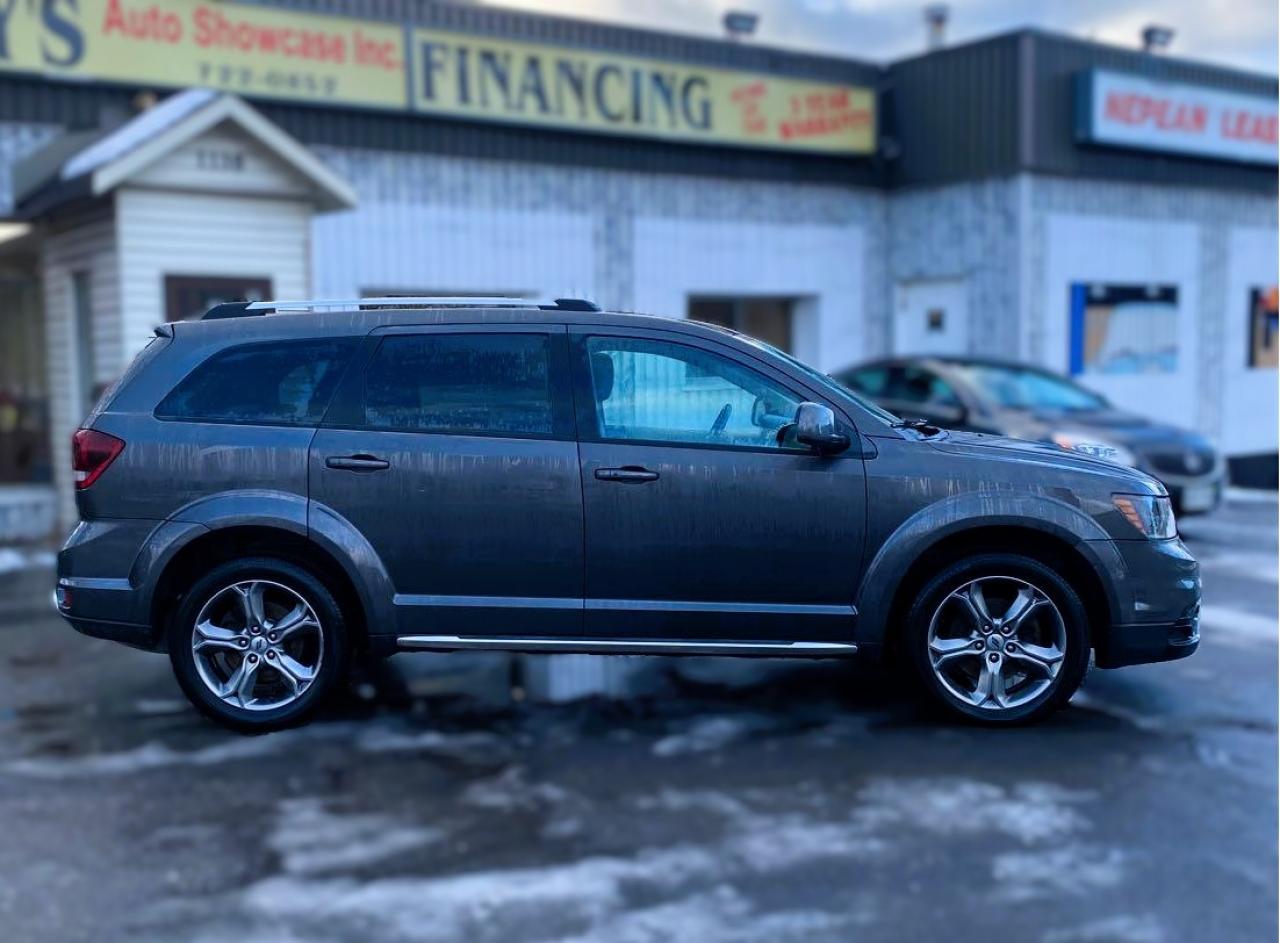 2018 Dodge Journey Crossroads AWD 7pass Photo5